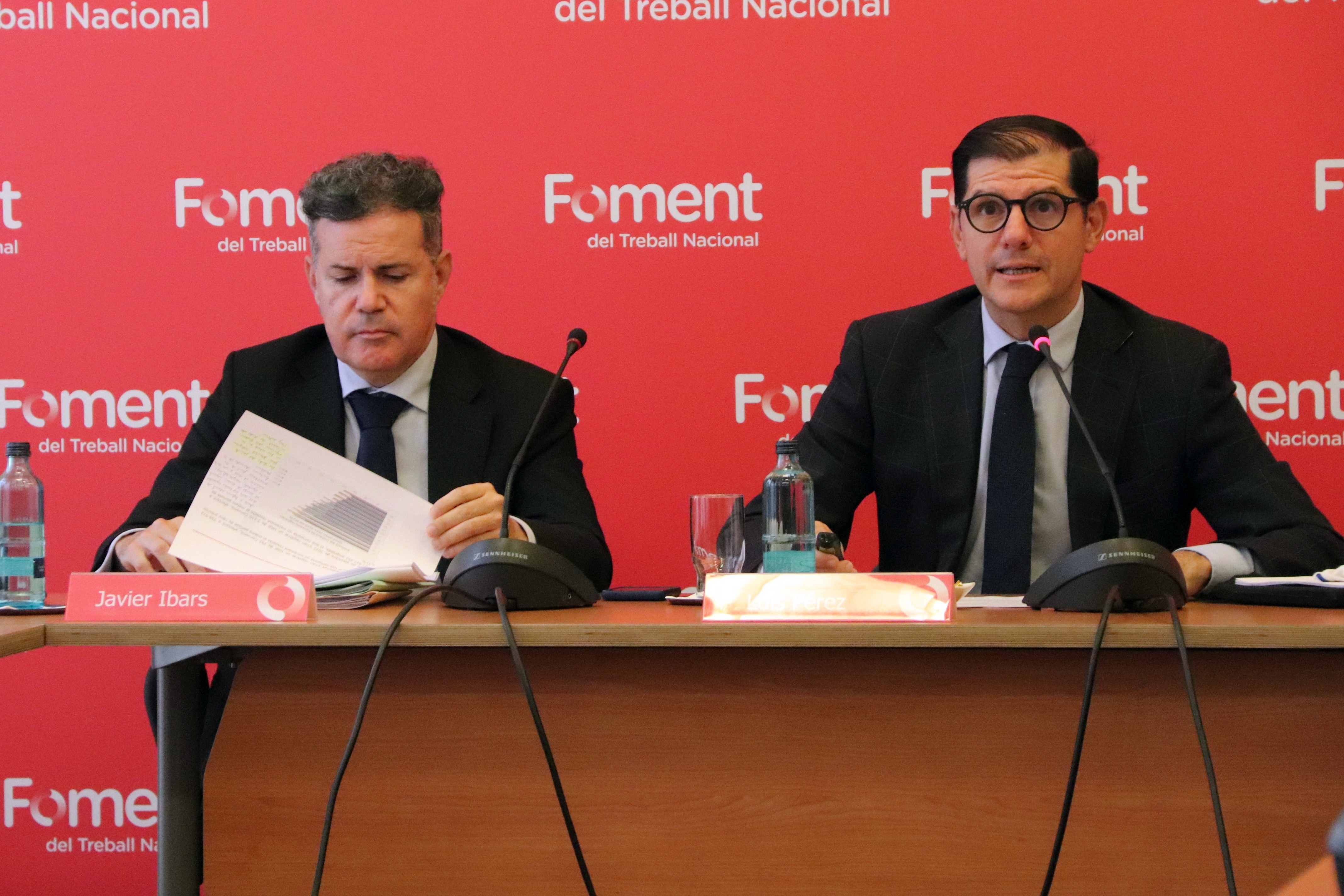 Foment assegura que 7 de cada 10 contractes indefinits no sobreviuen a l'any