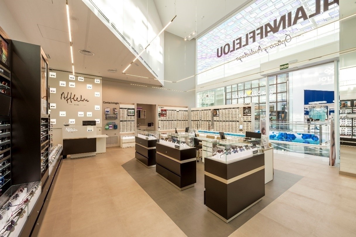 Las ventas de Afflelou crecen un 10,5% en España, hasta los 141,3 millones de euros