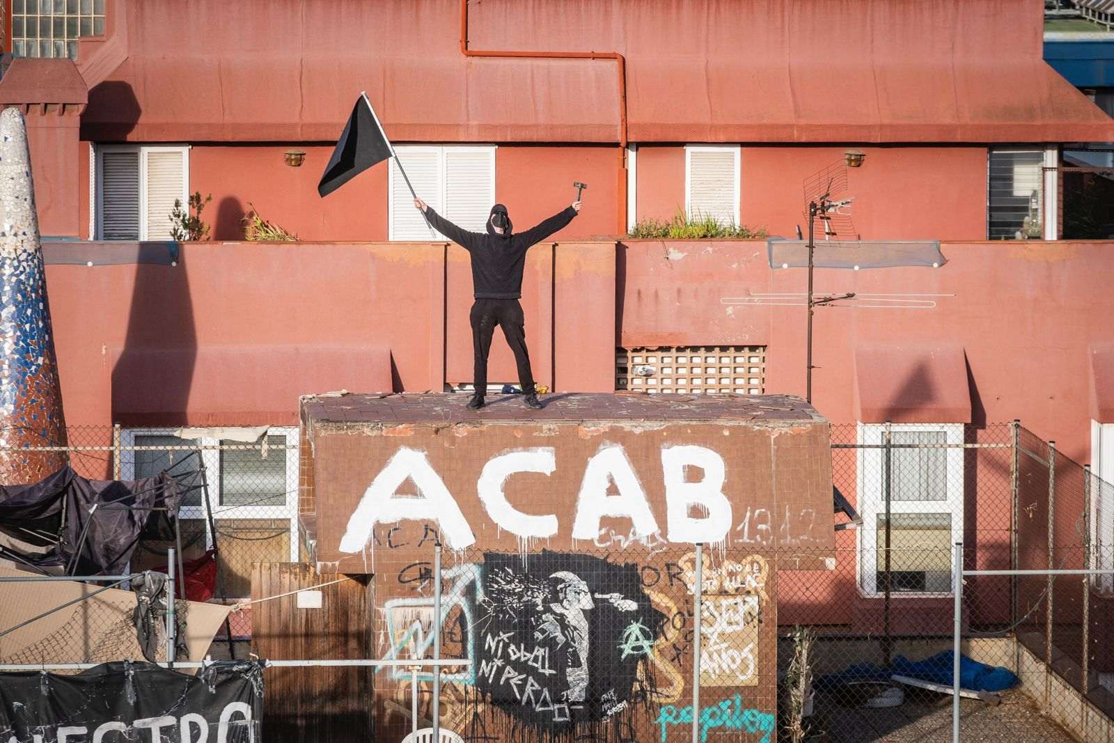 La Sareb recupera a Barcelona el 'Kubo', on es farà un parc, i 'La Ruïna', per vendre'l