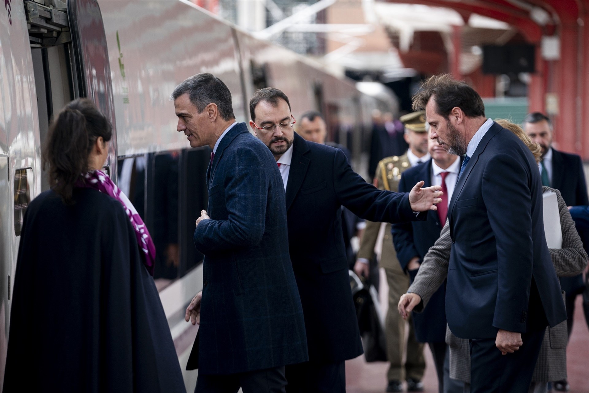 El govern espanyol obre la porta al traspàs de Rodalies a altres comunitats i el català segueix sense data