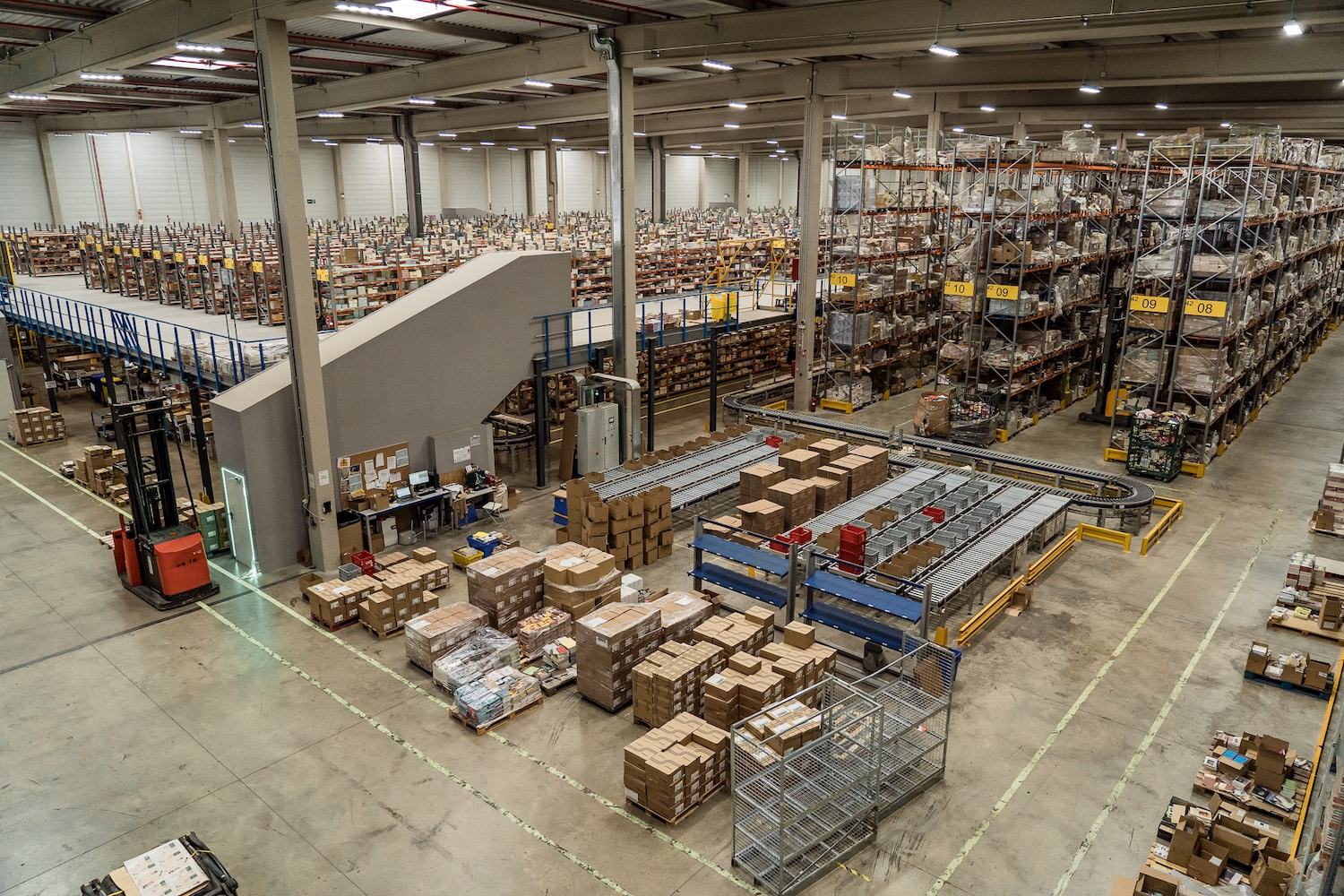 Les Punxes compra la participación de Enciclopèdia en la distribuidora Entredos