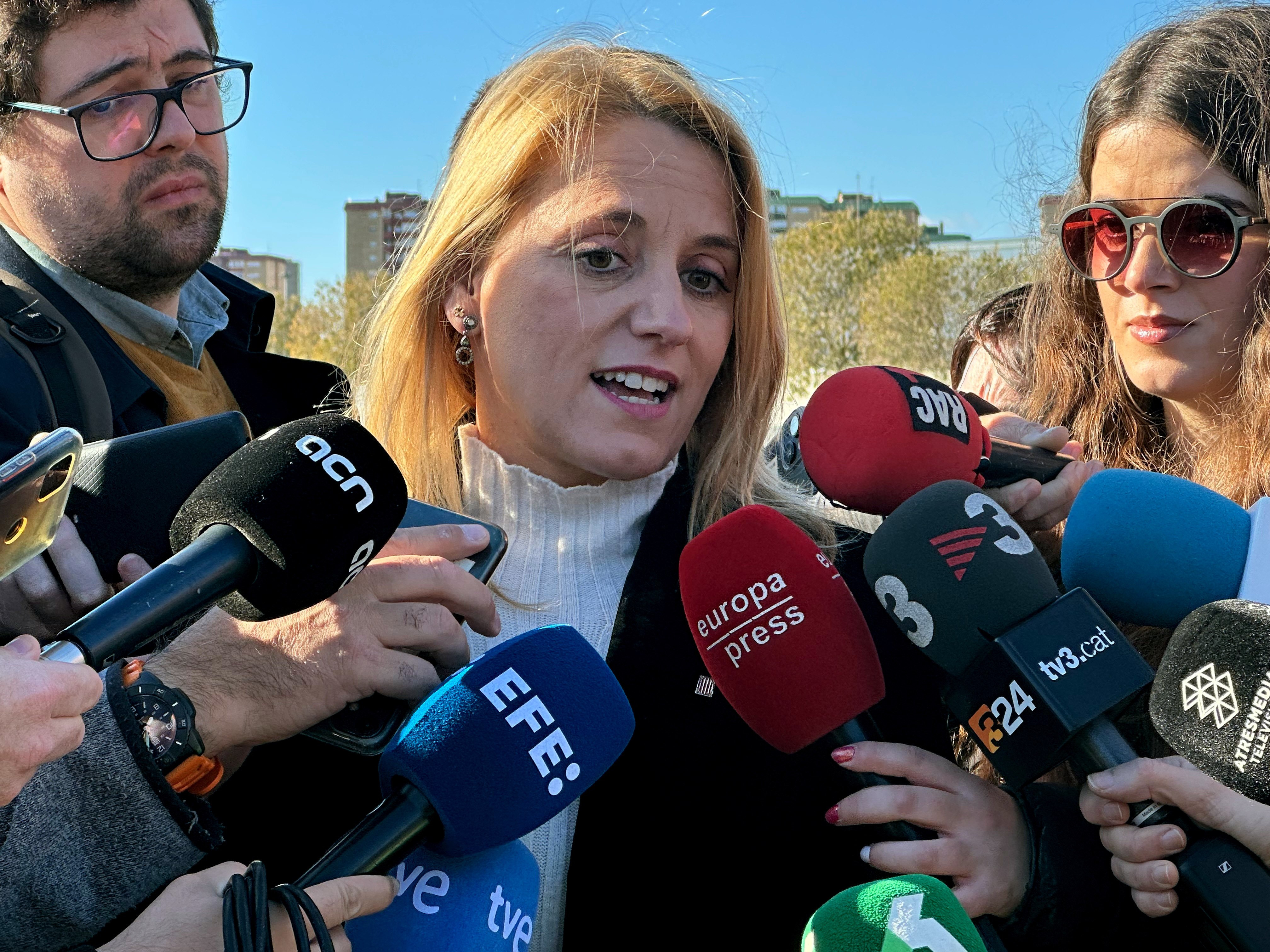 El Govern amplía los beneficiarios de la ayuda del alquiler y sube la deducción a 500 euros