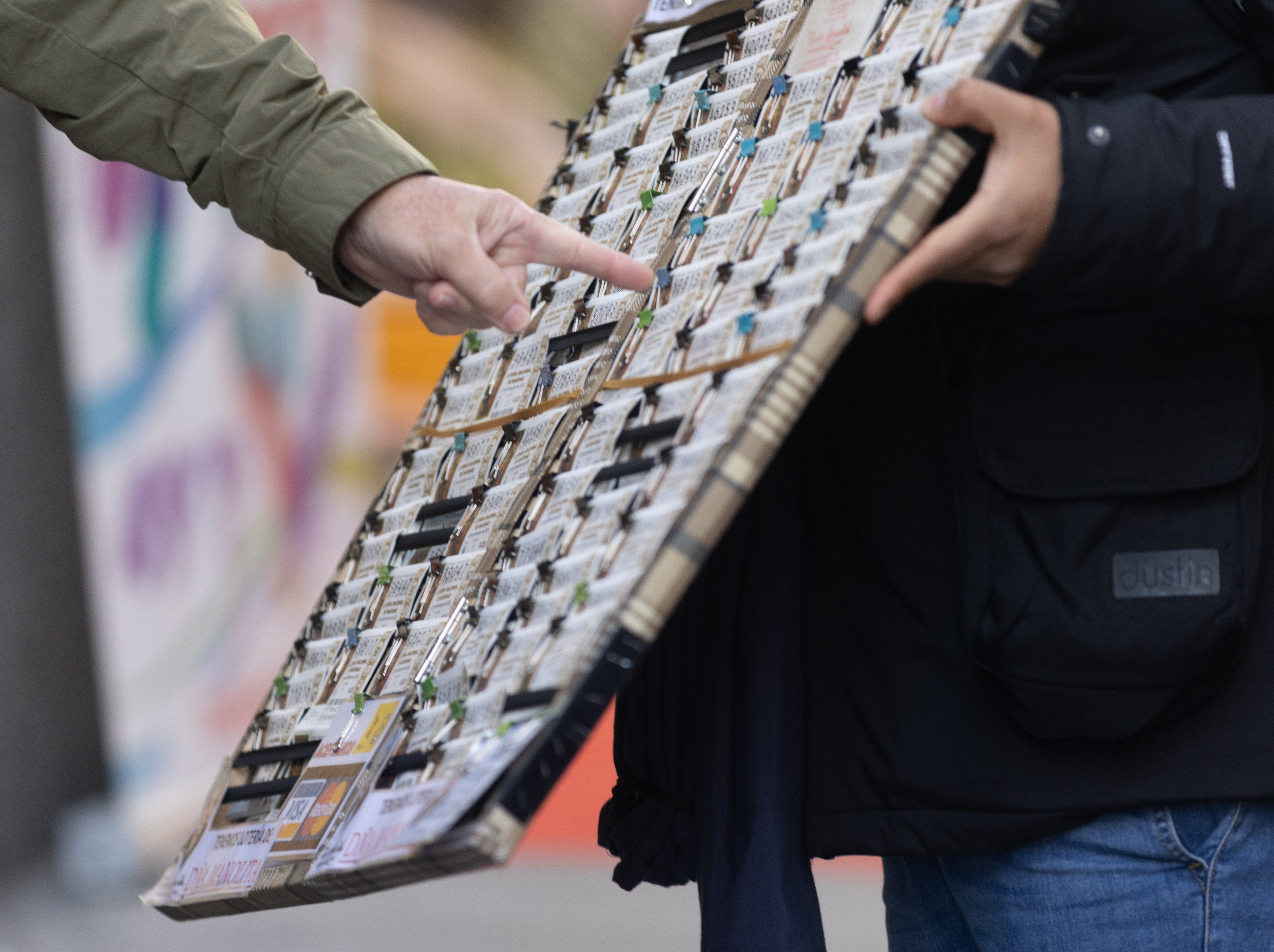 Loteria de Nadal: els premis de més de 2.000 euros només es cobren a dos bancs