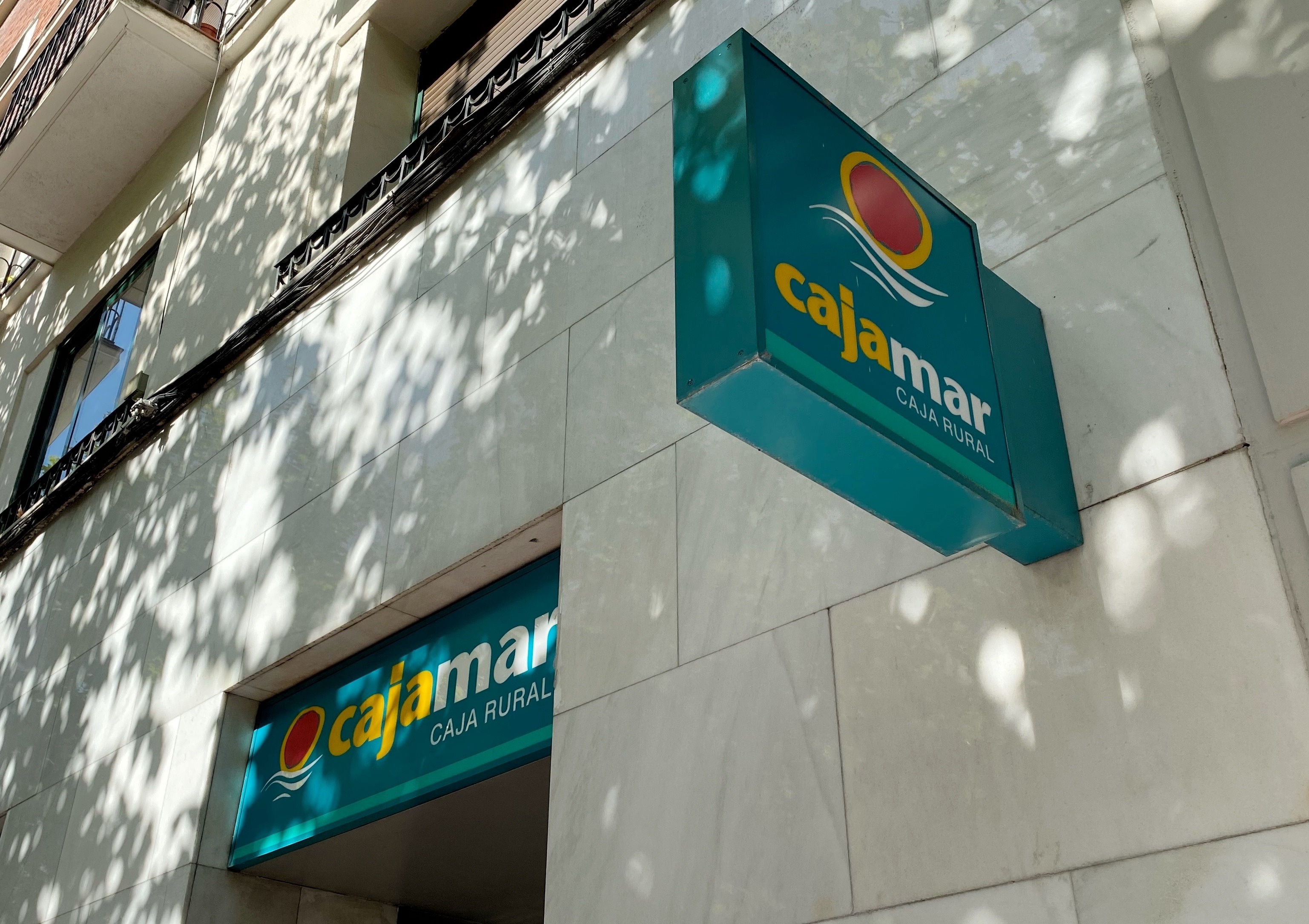 Los 2 bancos que ofrecen hasta 500 euros por domiciliar la nómina