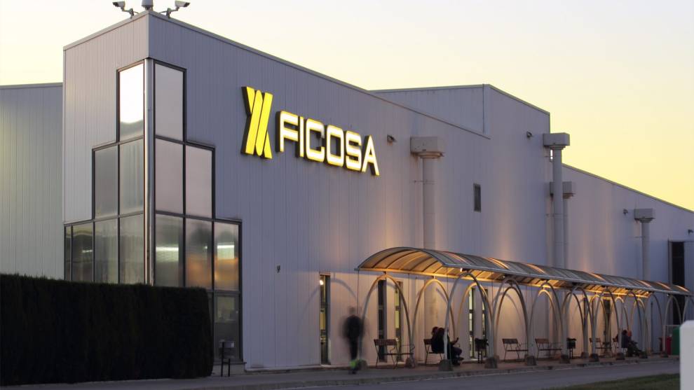 Ficosa i Indie Semiconductor crearan solucions de càmeres d'automoció basades en IA