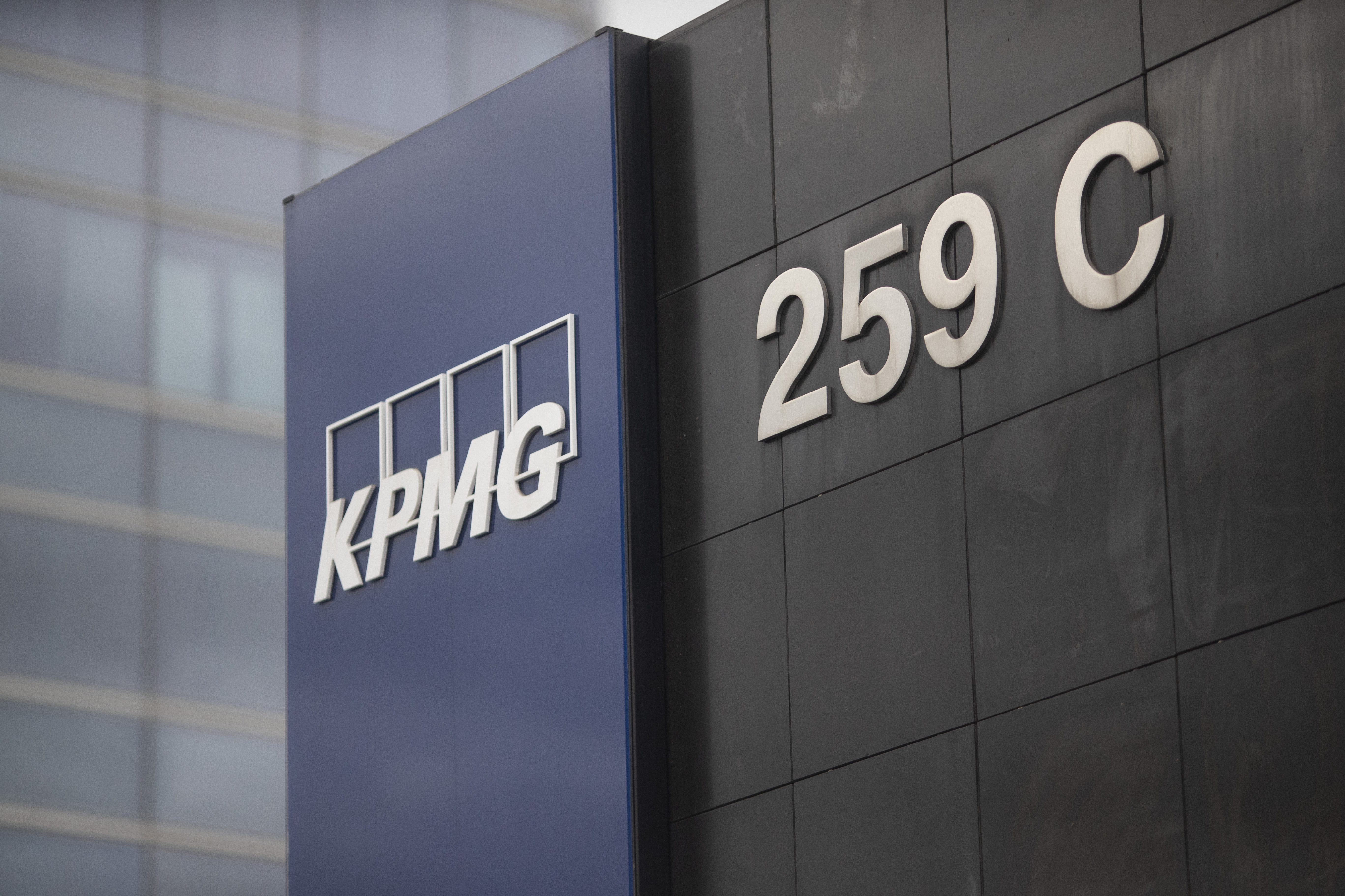 KPMG, de nuevo en el ojo del huracán por el caso Grifols