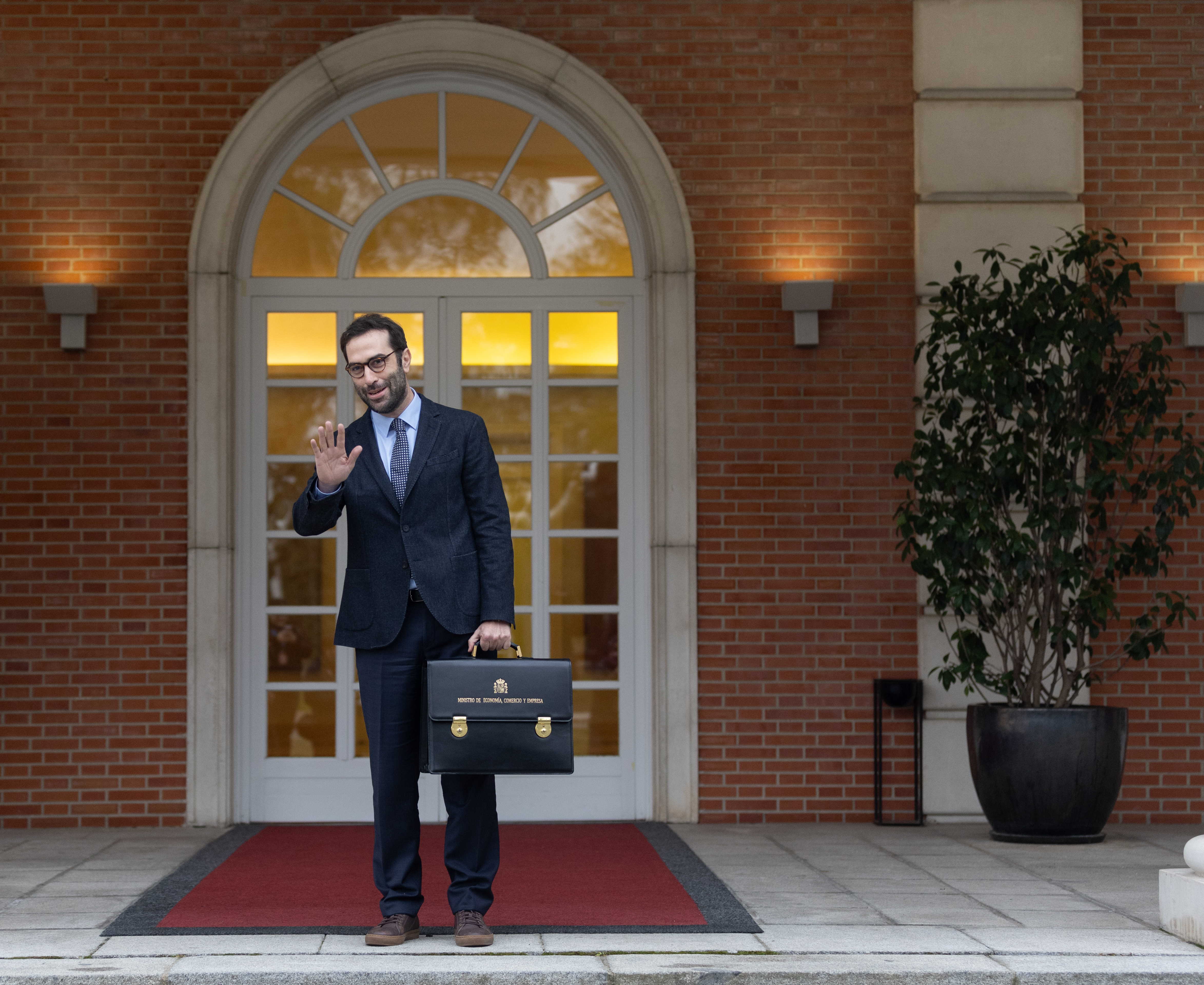 Los sindicatos piden al ministro de Economía fiscalizar los fondos Next Generation