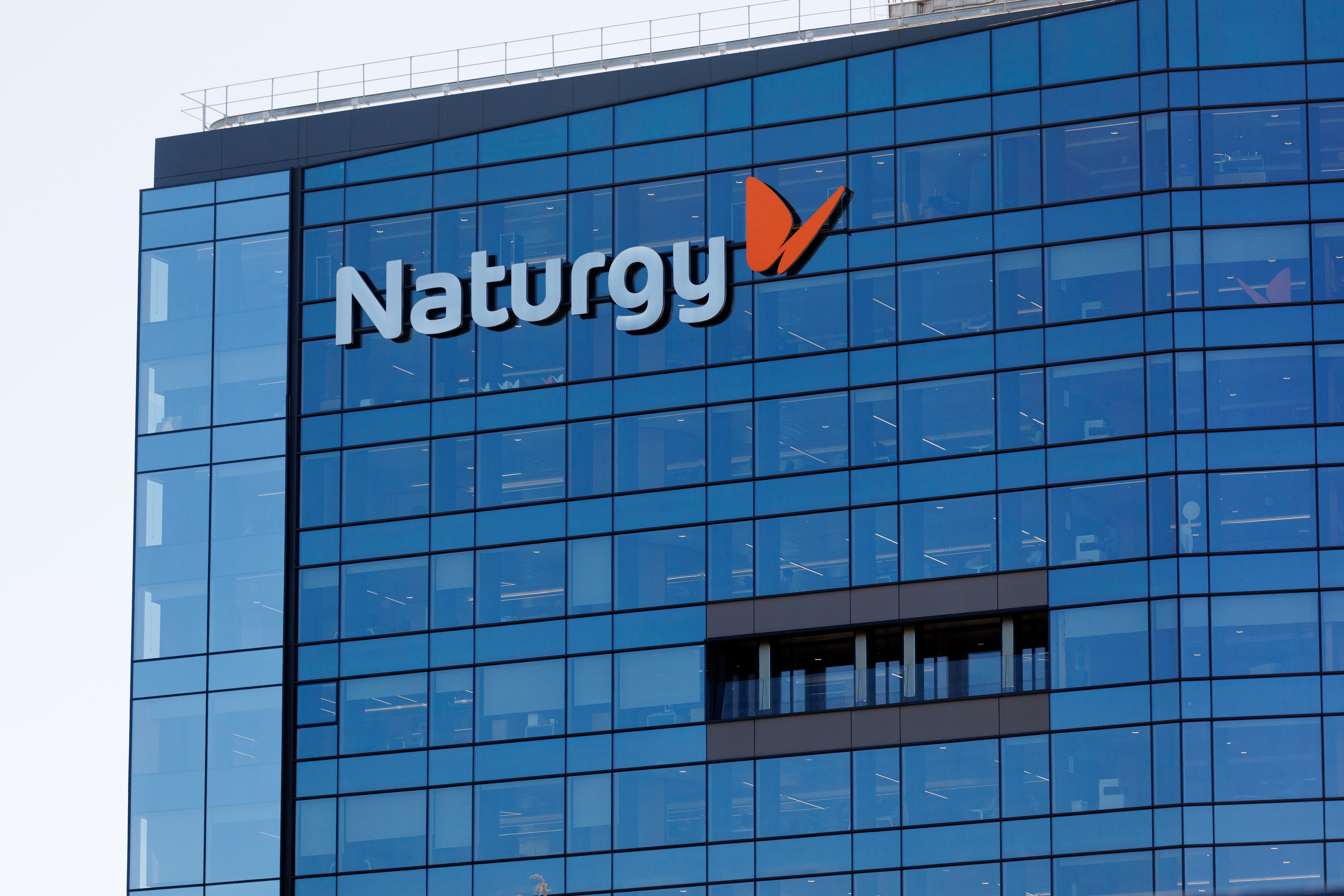 Criteria confirma converses "preliminars" amb un inversor per a Naturgy