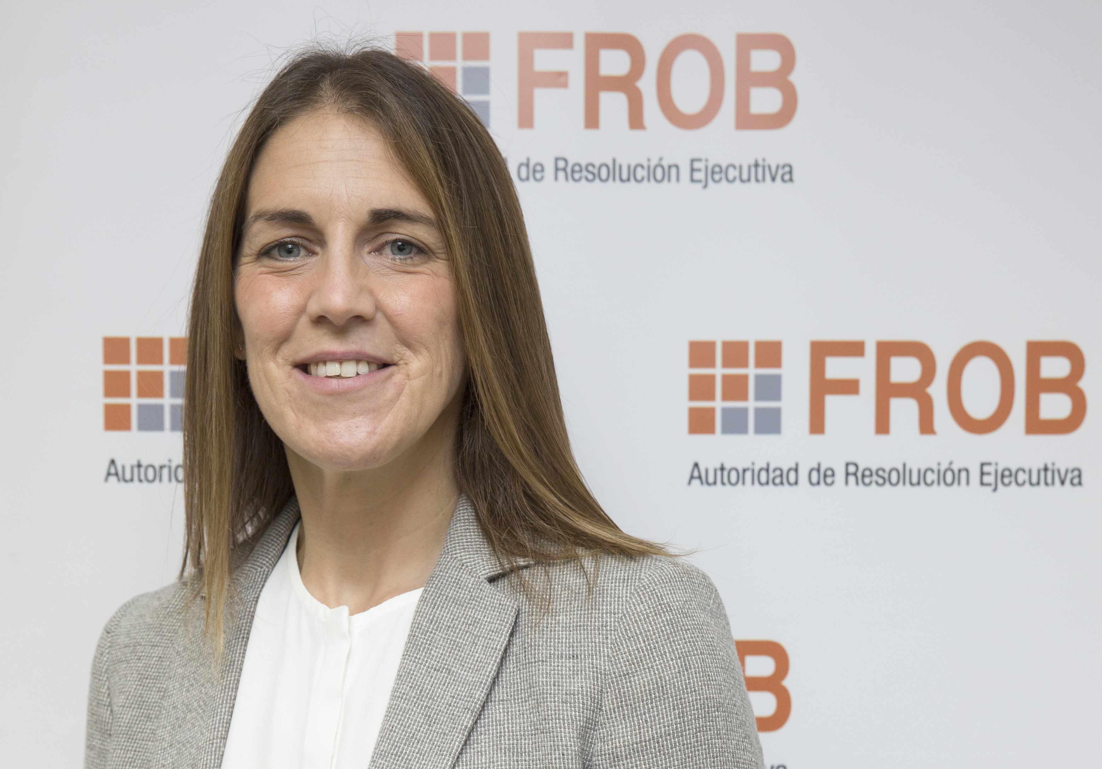 El Gobierno se lleva a Paula Conthe del FROB al Tesoro