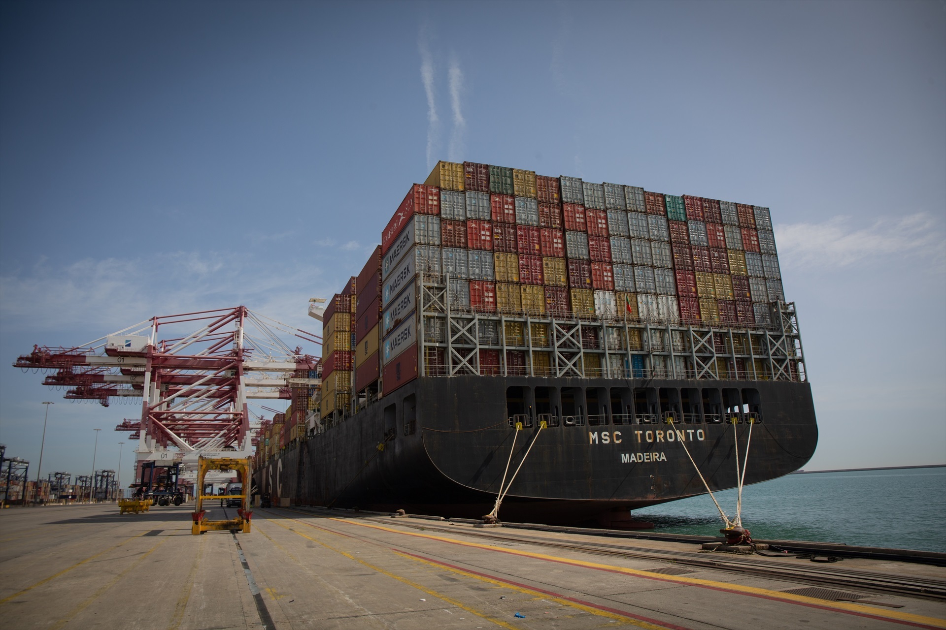Las exportaciones catalanas caen un 7,3% en agosto y las españolas suben el 2,5%