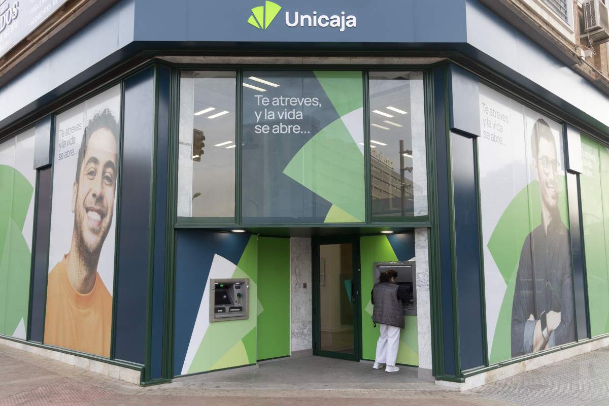 La app de Unicaja cae y ya es la segunda vez este mes