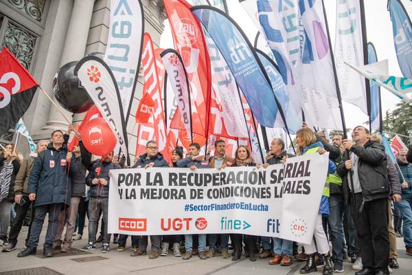 Las manifestaciones de banca llegarán a Barcelona, Valencia y Sevilla el 21 de febrero