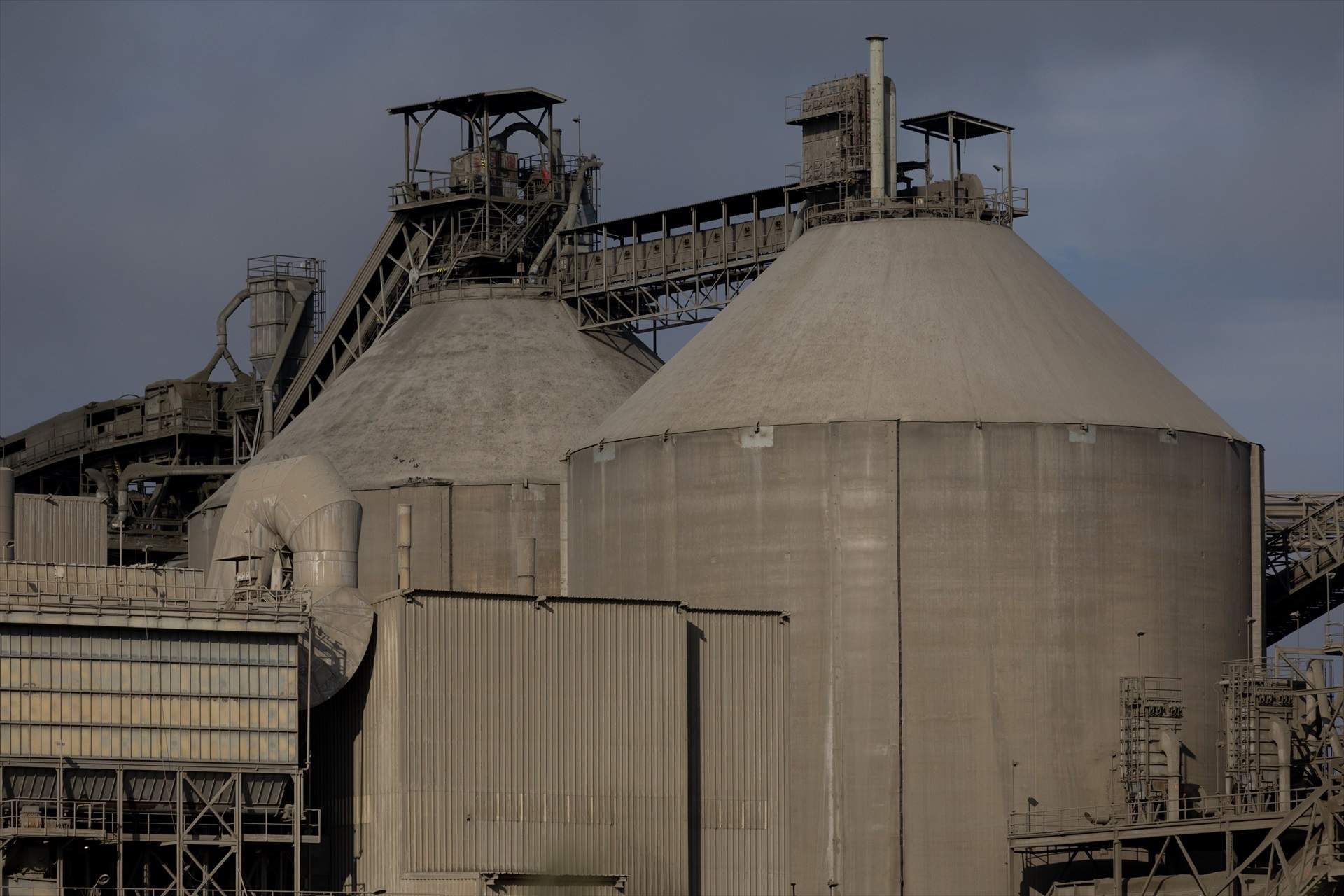 El consum de ciment encadena 8 mesos de caigudes, amb 1.029.258 tones