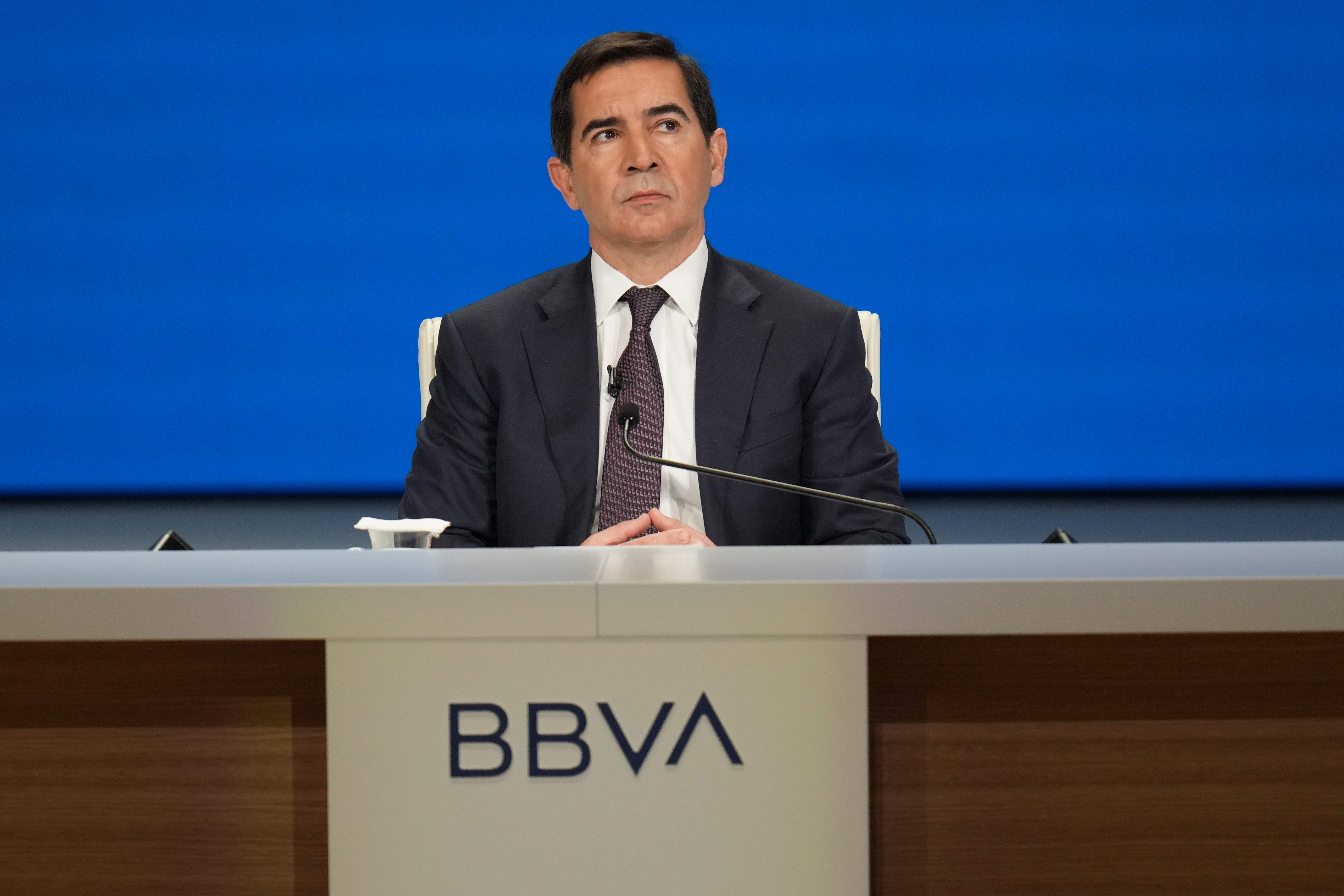 EuropaPress 4323654 presidente bbva carlos torres junta general accionistas bbva palacio