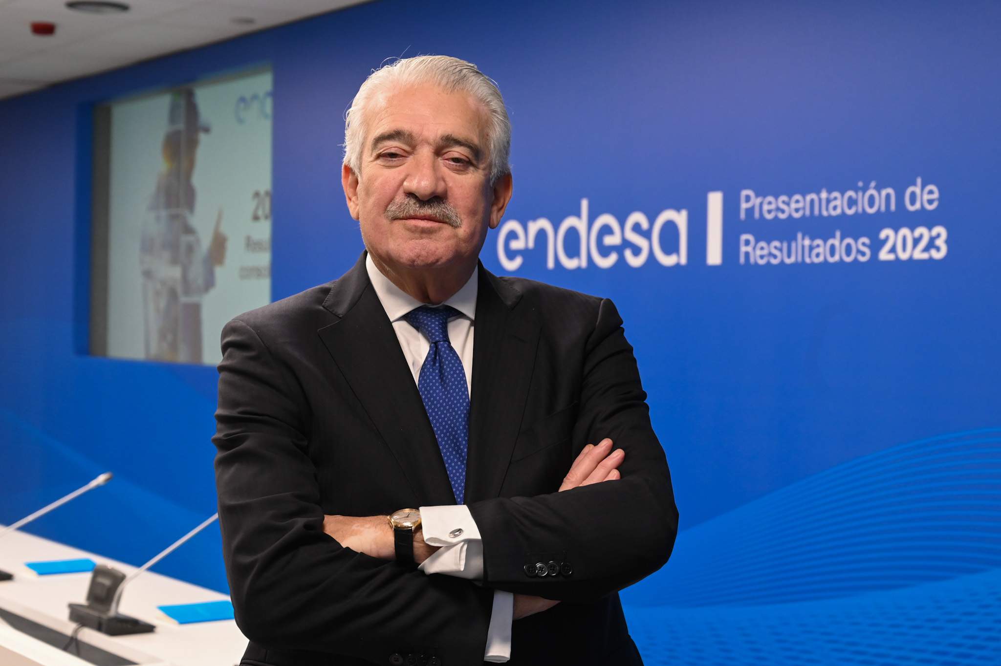 Endesa gana 742 millones, un 70% menos por el impacto del laudo, la caída de precios y el gravamen