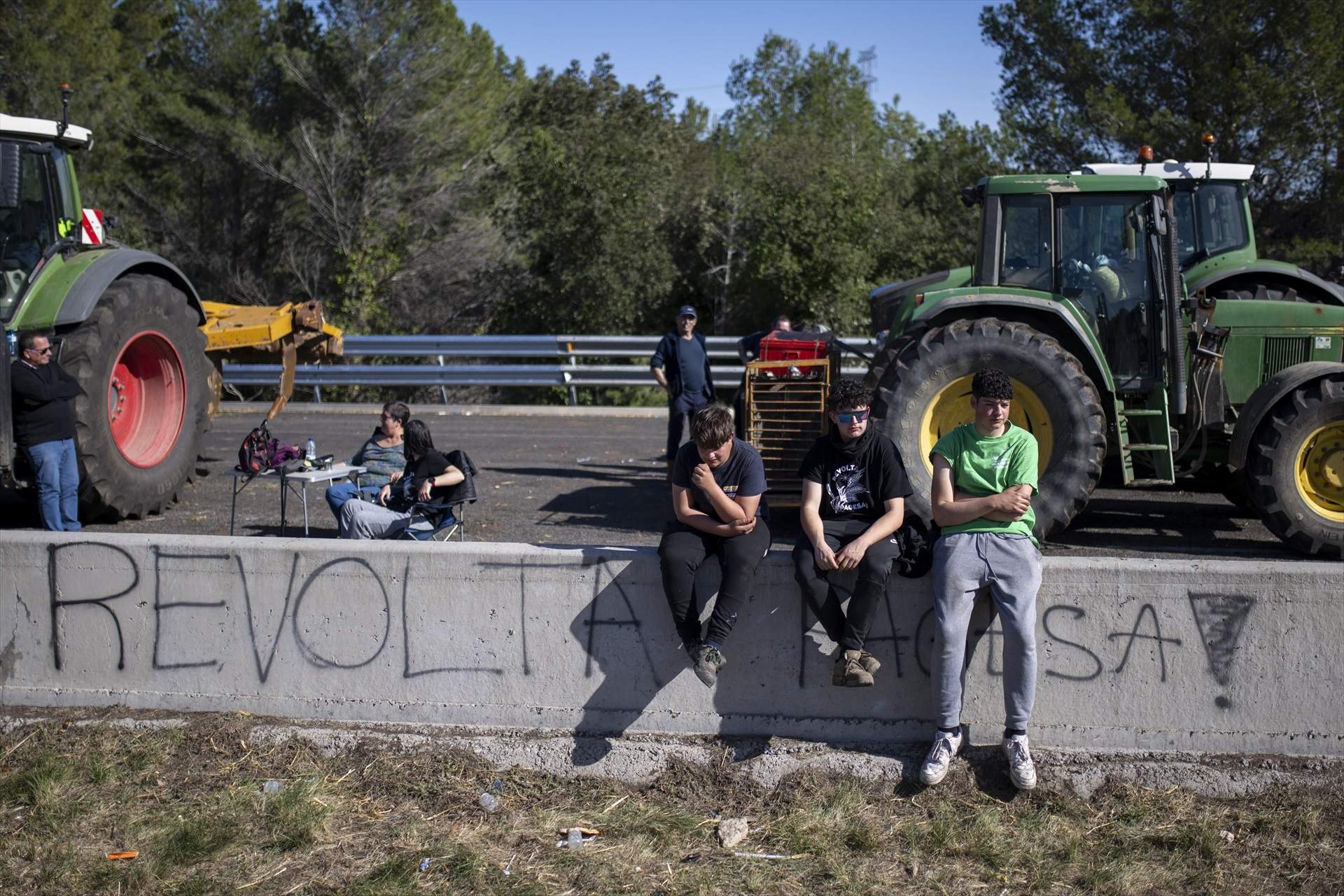 Los transportistas se hartan de los cortes de carreteras "aleatorios" de los agricultores