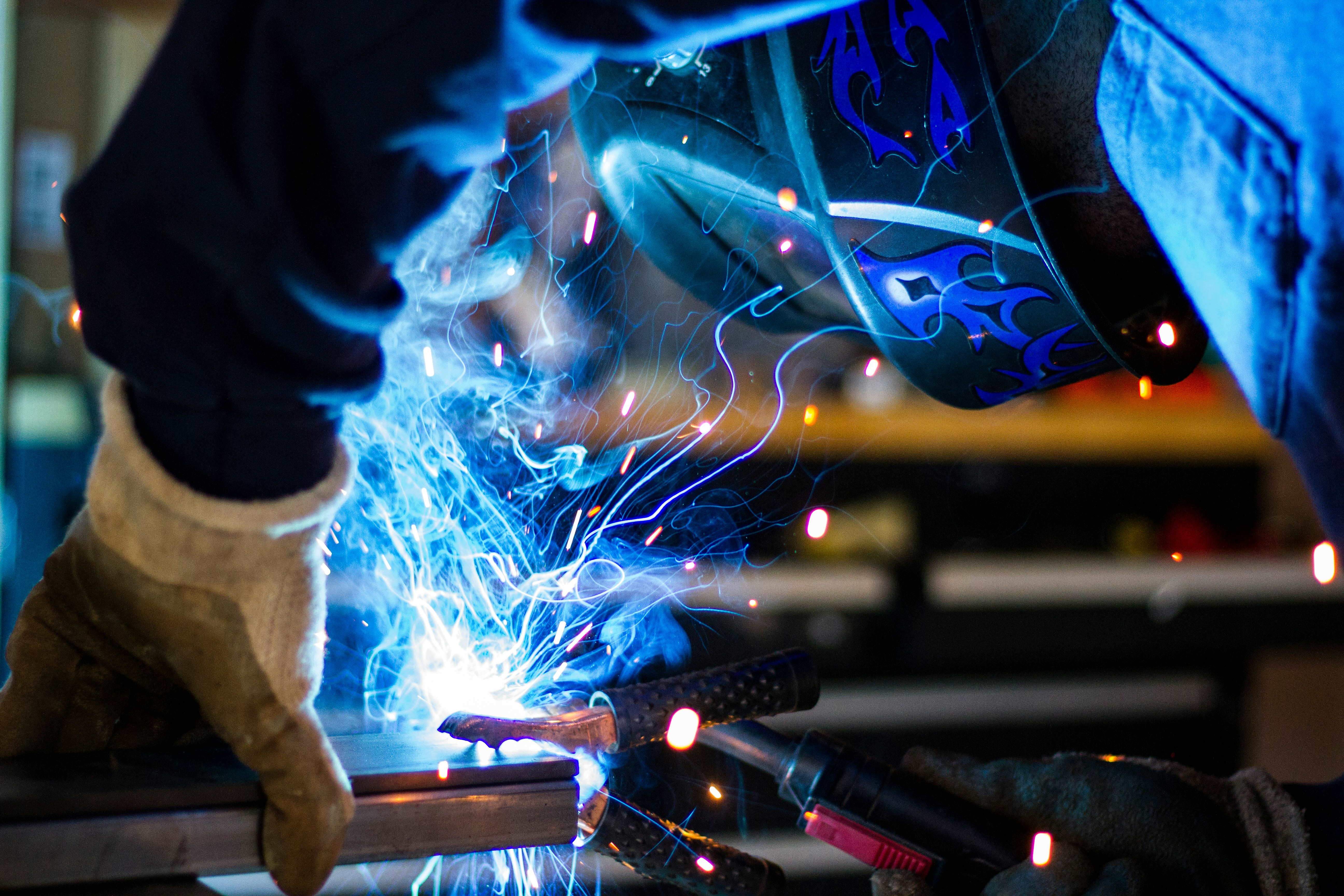 La industria repunta tras un año de caídas continuadas