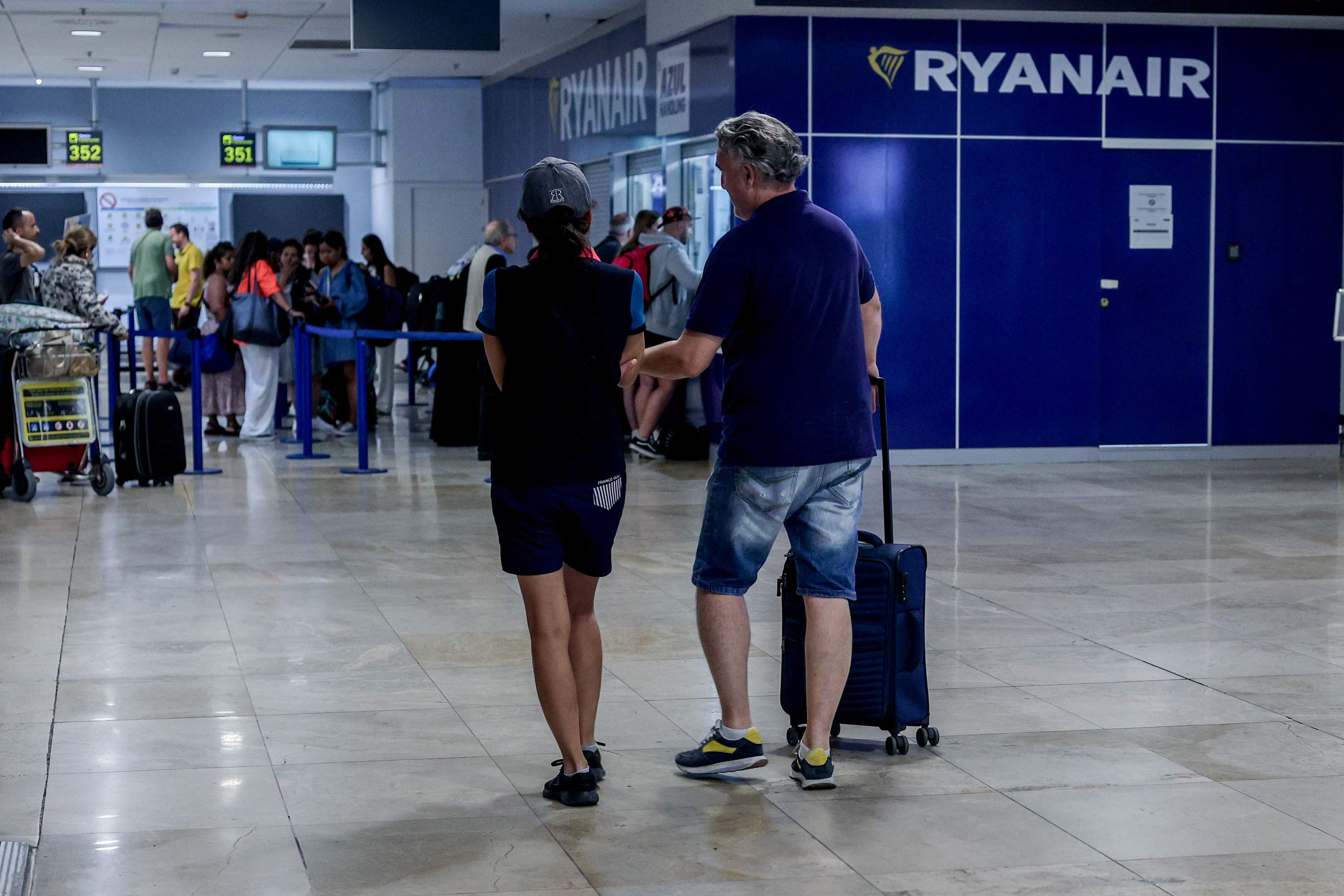 Las aerolíneas low cost arrasan: ya transportan el 60% de viajeros en España