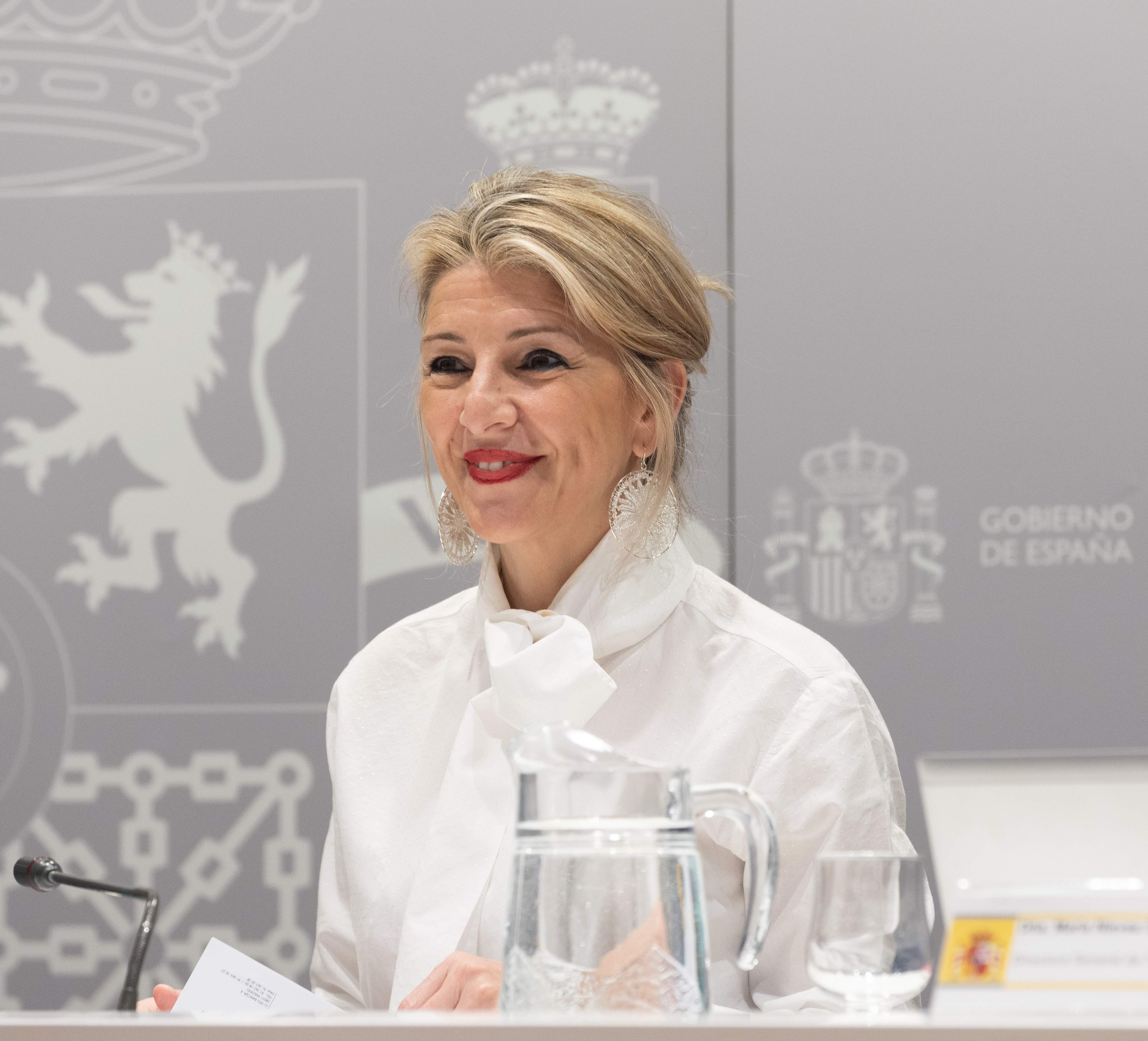 Yolanda Díaz ampliarà la llei rider a empleades de la llar i ajuda a domicili