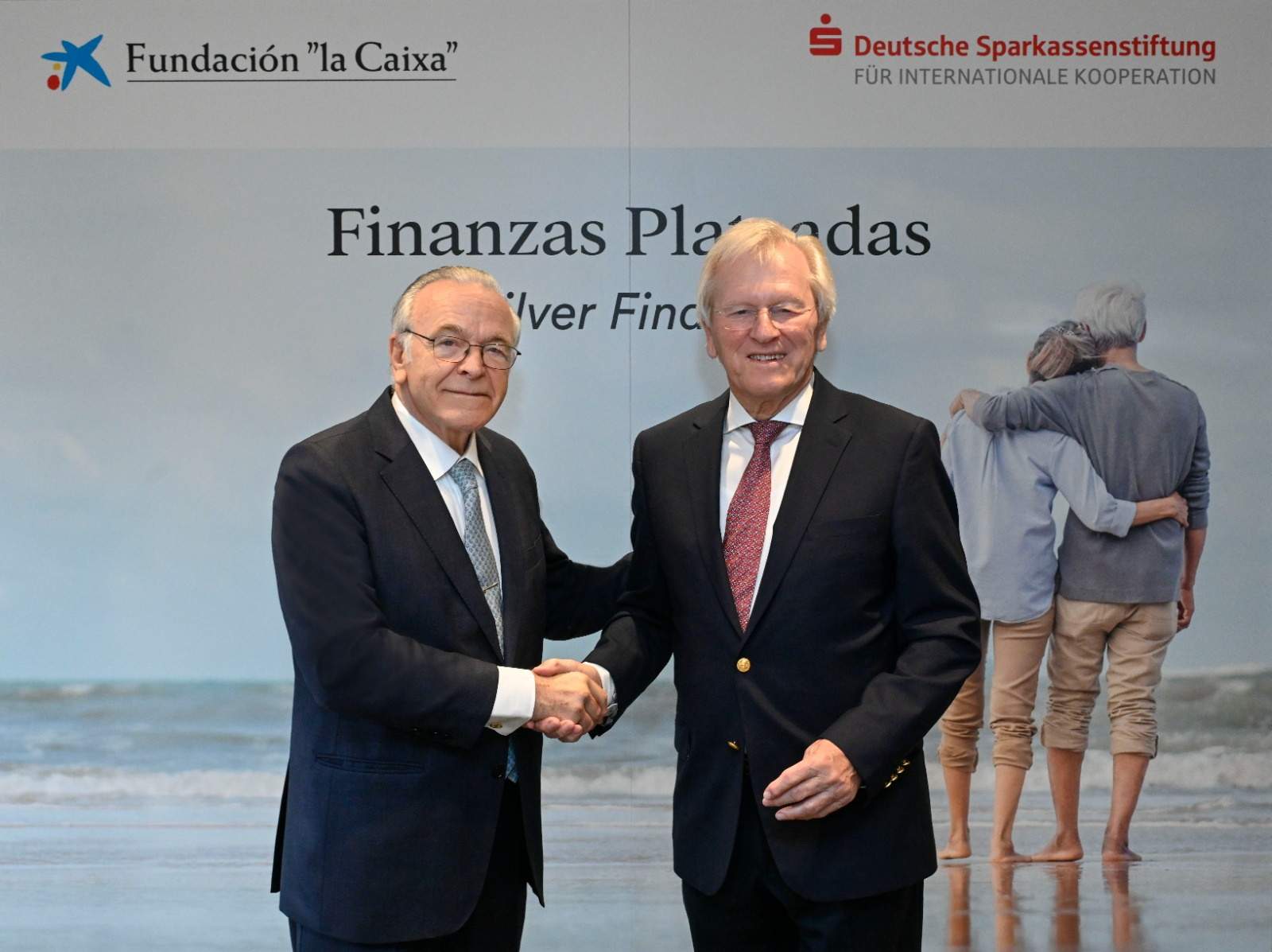 Fundación 'la Caixa' acuerda con las cajas alemanas impulsar la inclusión financiera en América Latina