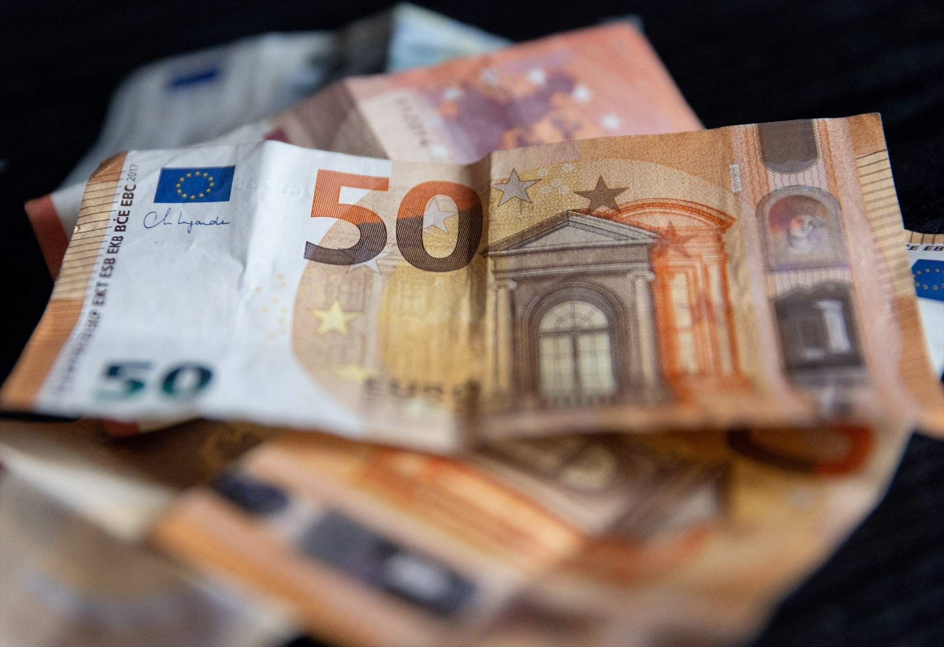 Se retrasa hasta mayo la subida del sueldo de los funcionarios