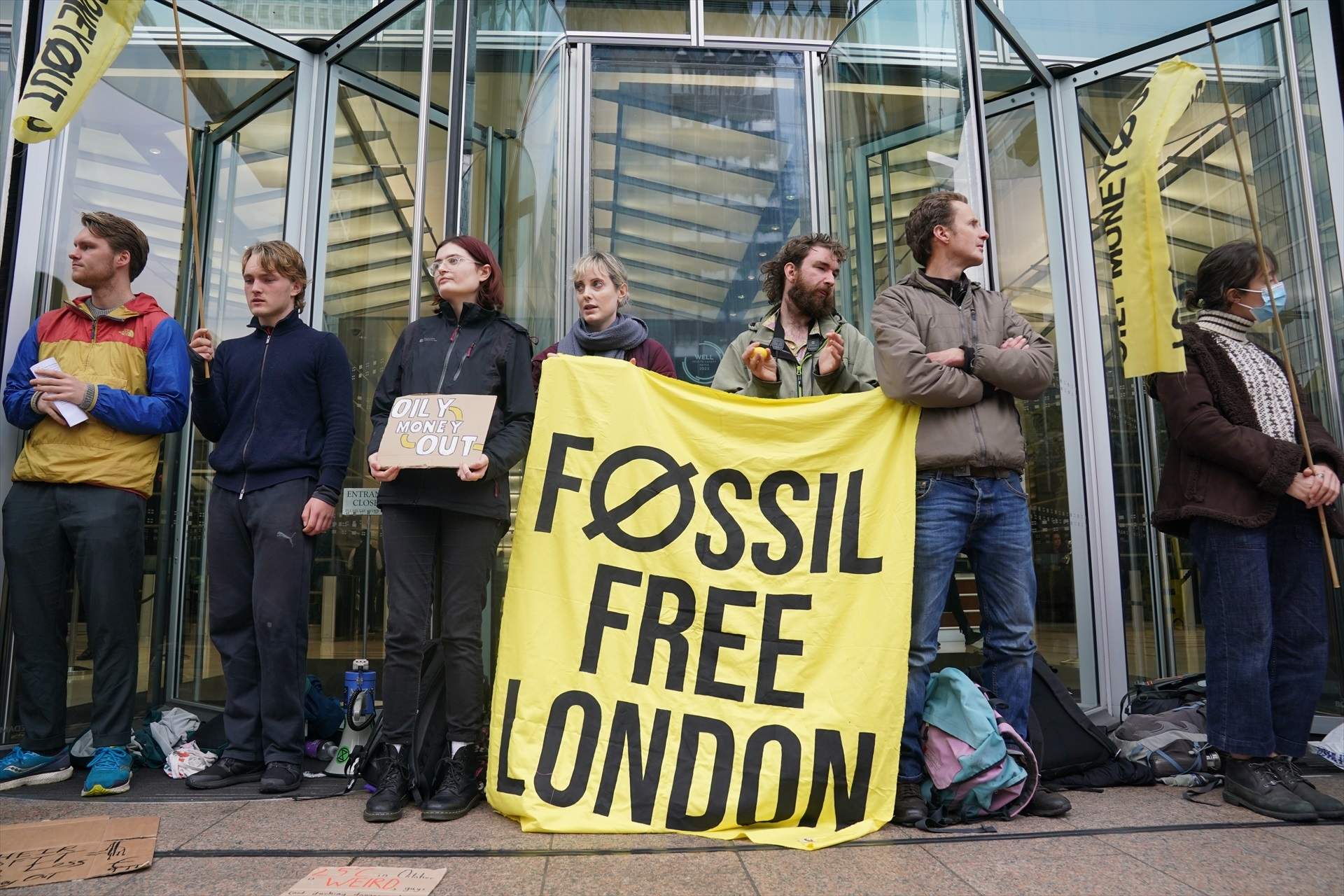 EuropaPress 5515451 19 october 2023 united kingdom london protesters from fossil free london