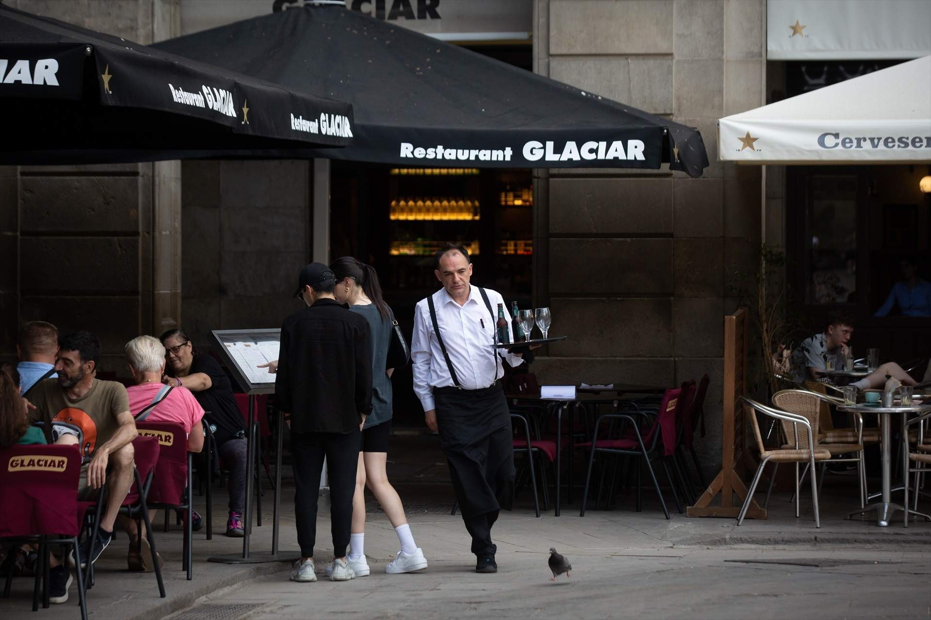 El 46% de les empreses recorre a l’ús de les hores “extra” per fer front als pics de feina