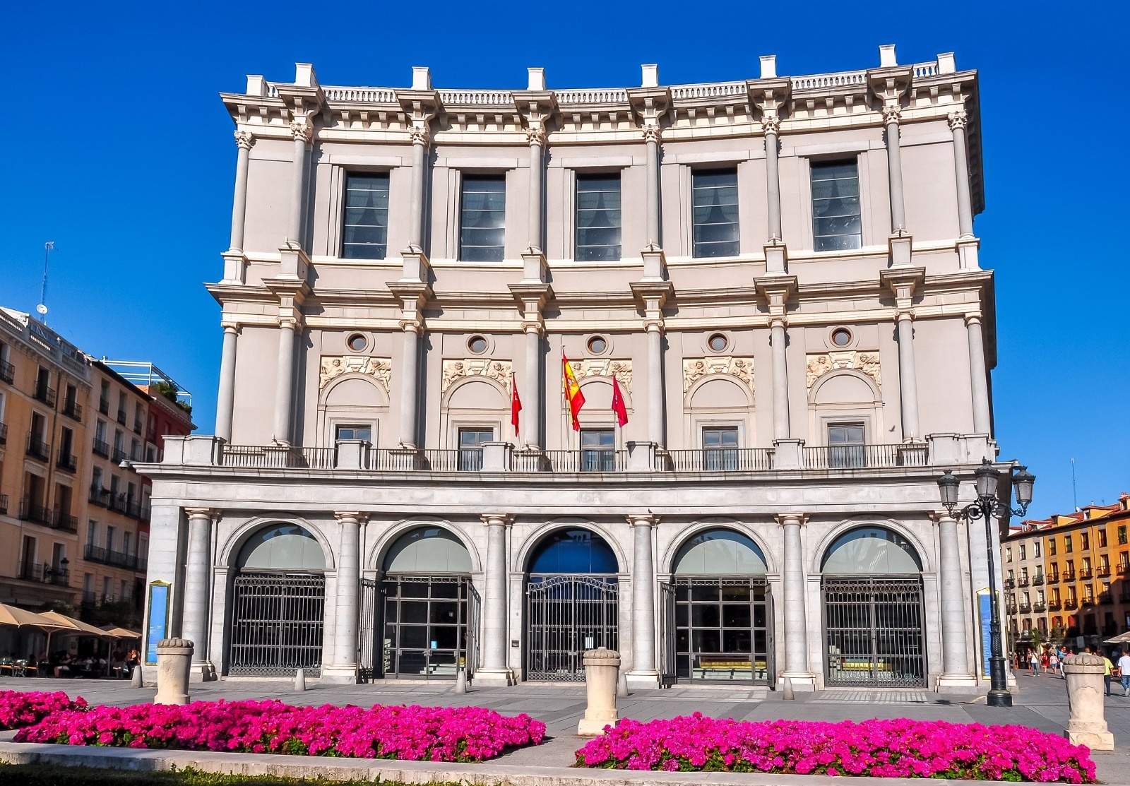 Telefónica celebra sus 100 años en el Teatro Real con una gala presidida por Felipe VI