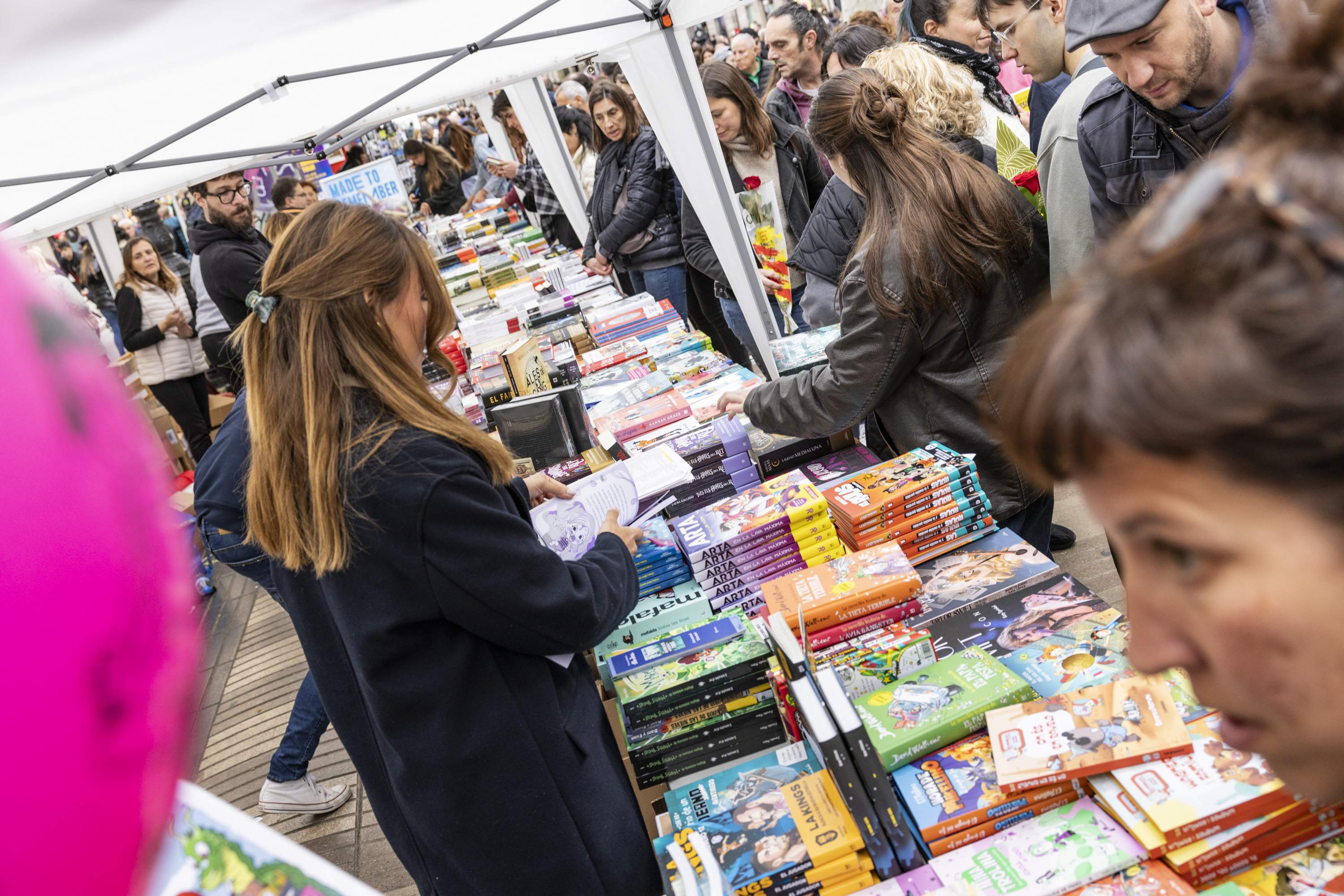 Ambient Sant Jordi llibres / Foto: Carlos Baglietto