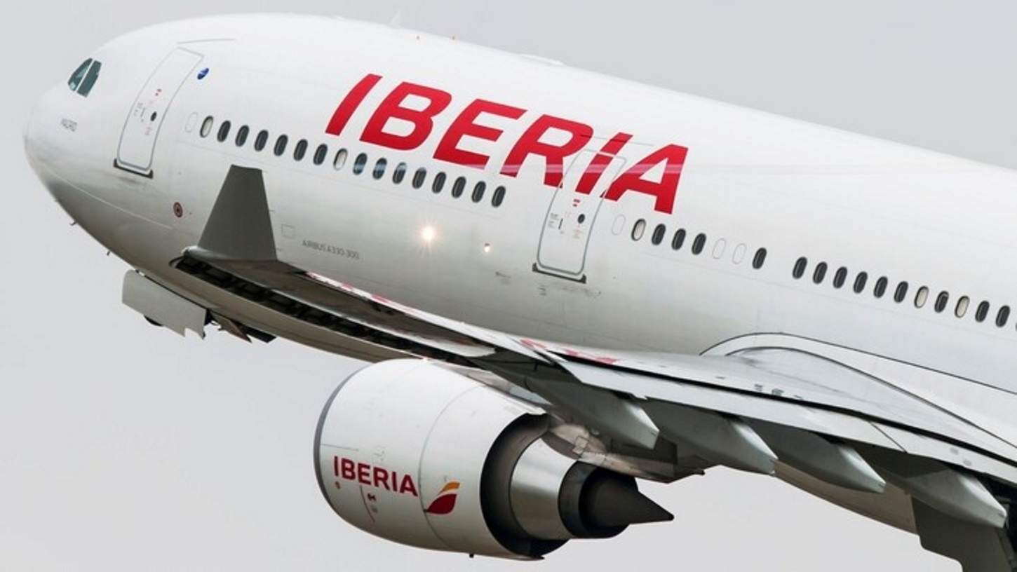 avion iberia archivo