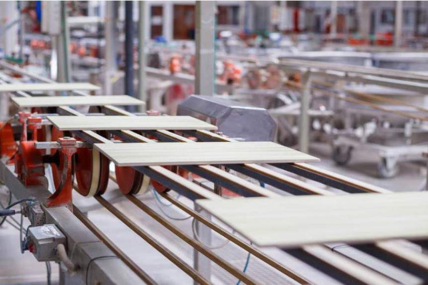 Les vendes del sector ceràmic espanyol cauen un 7% per la contracció de la demanda el 2023