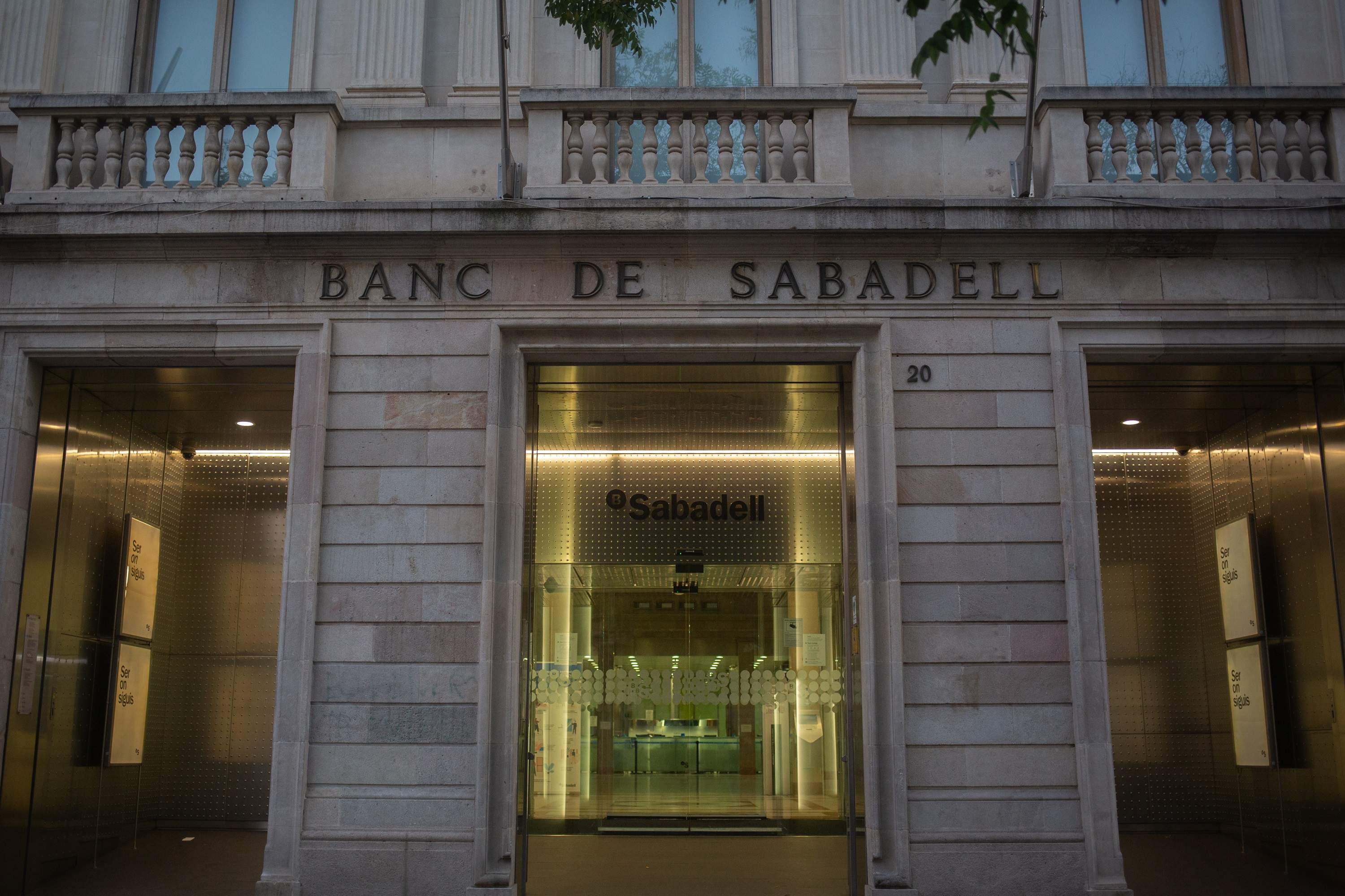 EuropaPress 3438135 sede historica banc sabadell sabadell barcelona catalunya espana 17