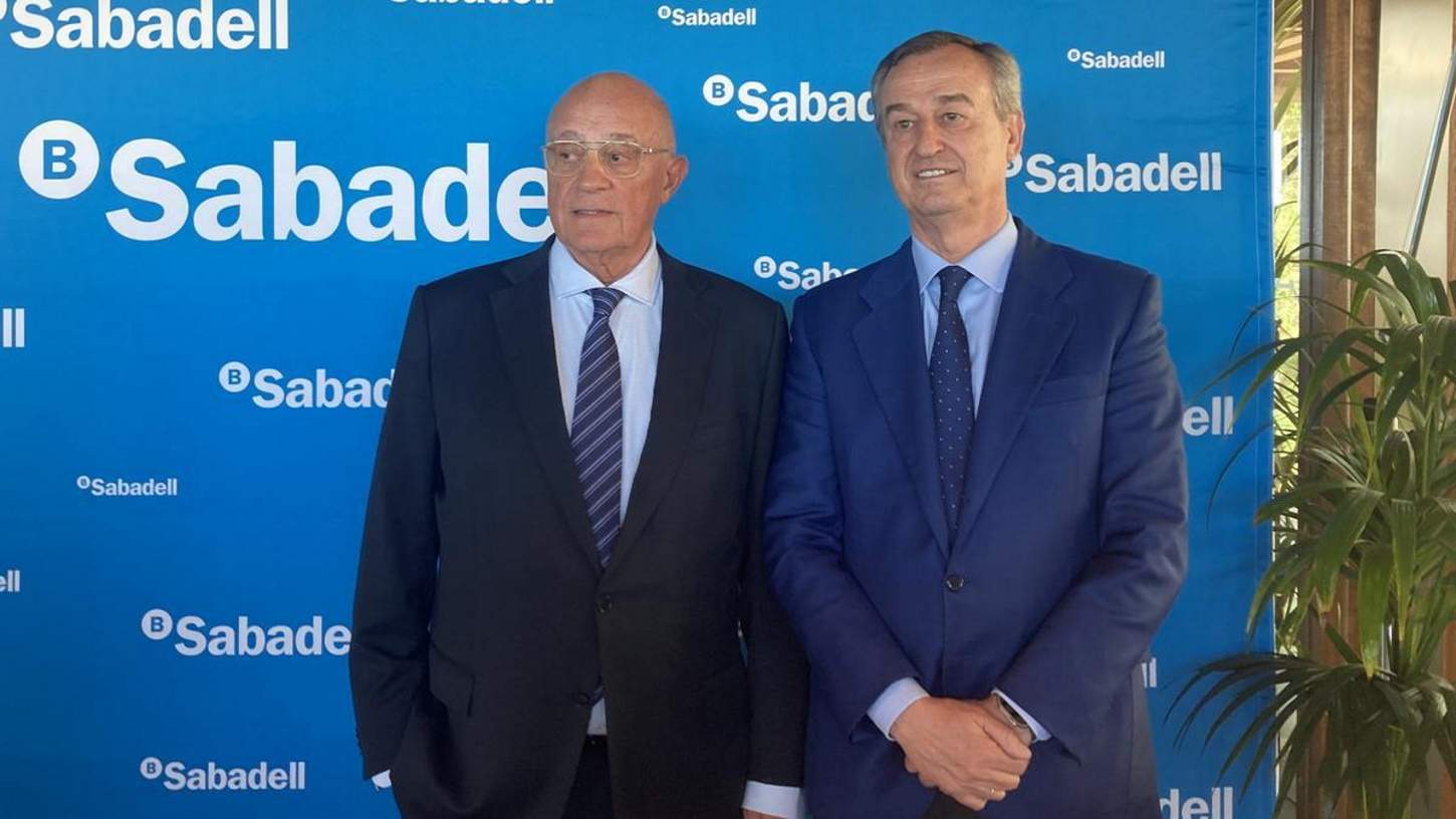 Josep Oliu asegura que el Banco Sabadell es hoy una "gran entidad, fuerte y con futuro"