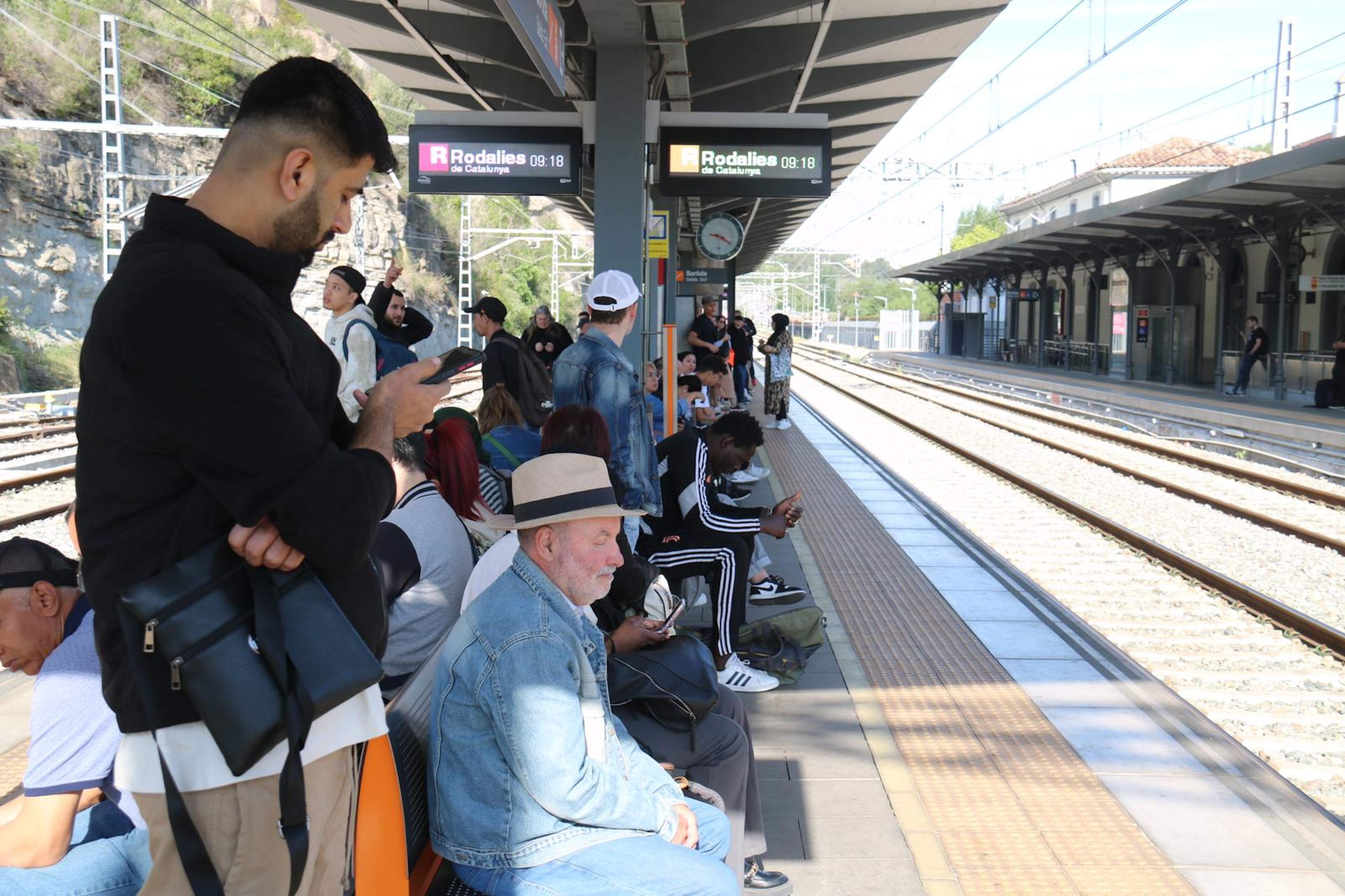 Pimec valora en més de 2 milions d’euros diaris el cost laboral dels retards de Rodalies