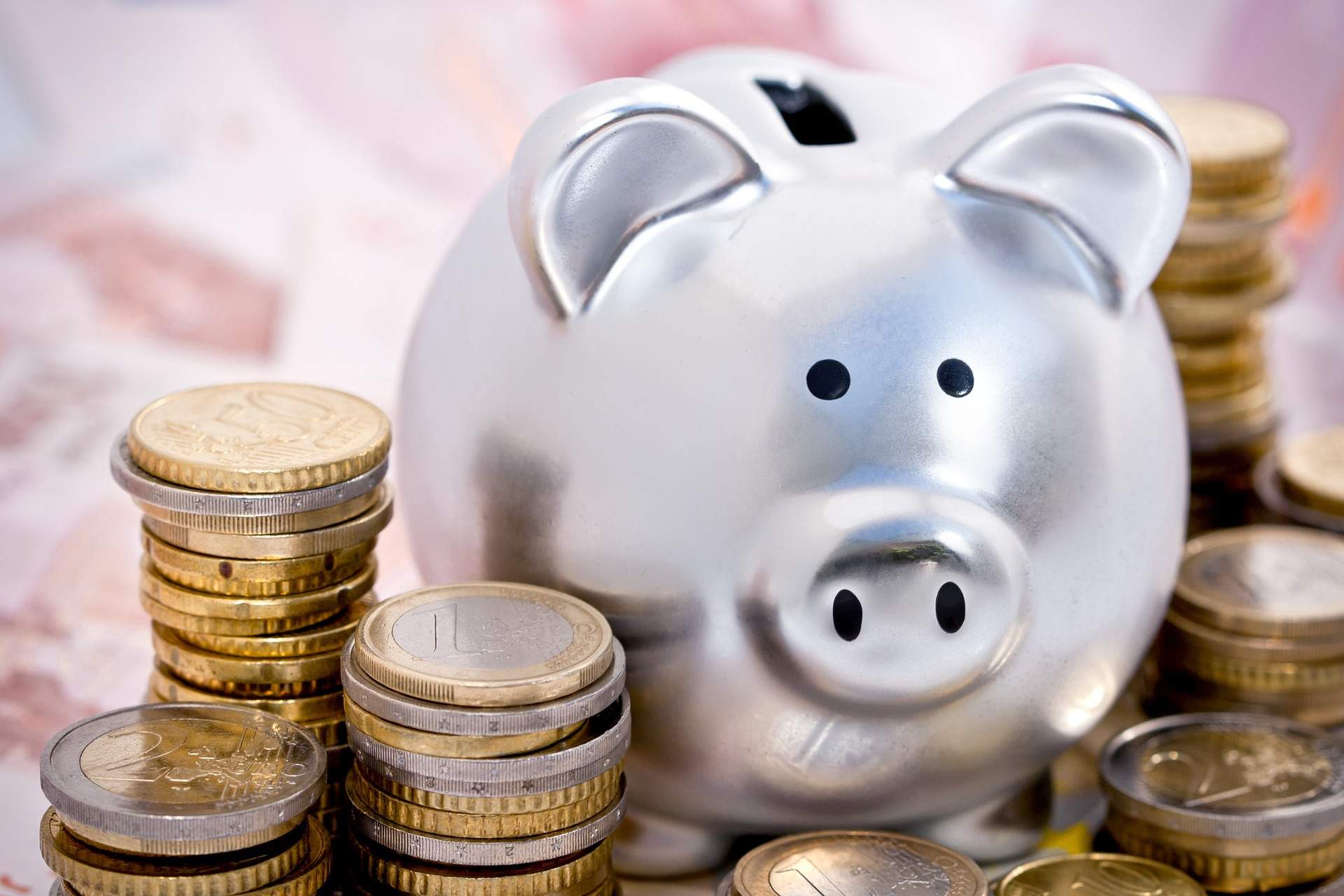 Las cuatro inversiones más seguras para ahorrar según la OCU