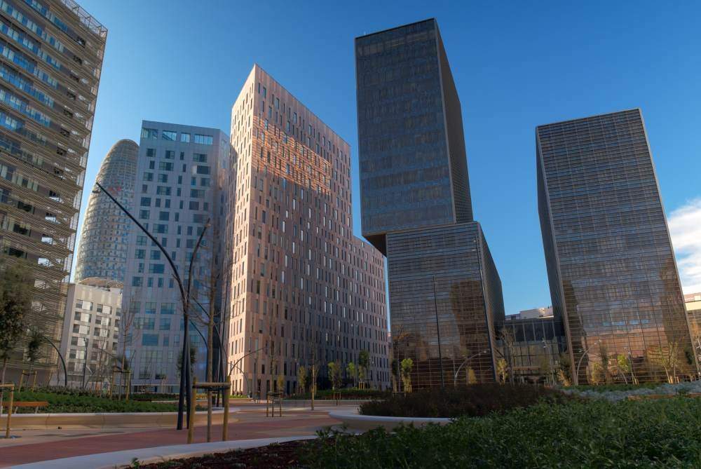 Imatge de diversos edificis d'oficines al 22@, a Barcelona.
