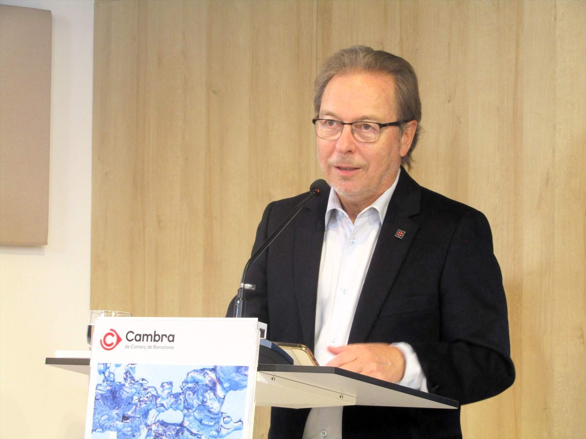 Josep Santacreu (Cambra) reconoce la preocupación de los empresarios catalanes por la opa al Sabadell