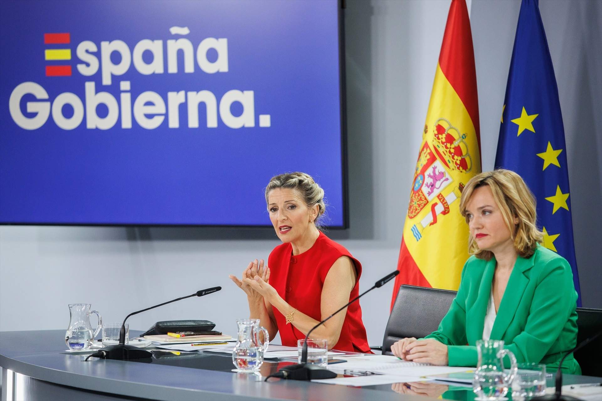 Los sindicatos cargan contra el Gobierno por dar prioridad a los convenios autonómicos