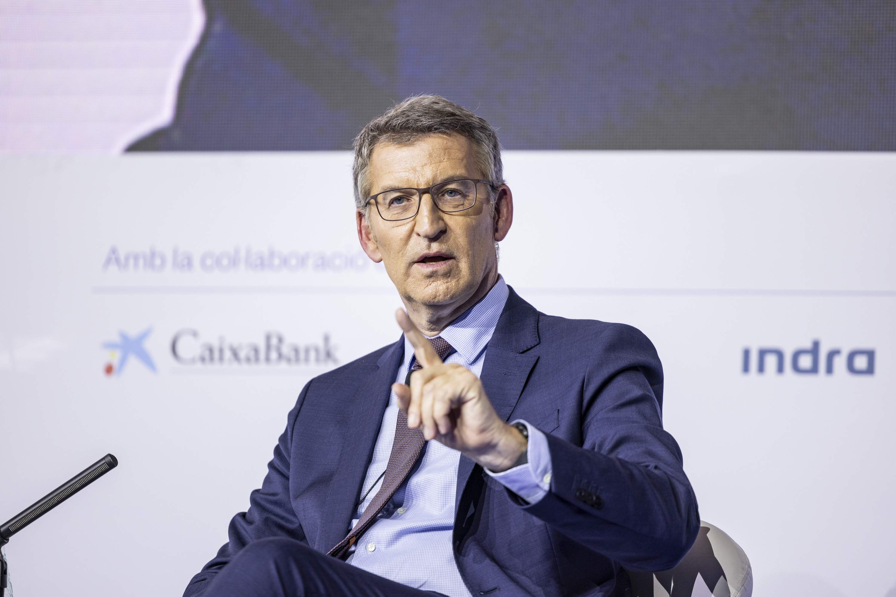 Feijóo mostra reticències a l'opa del BBVA al Sabadell: "És bo que hi hagi més bancs"