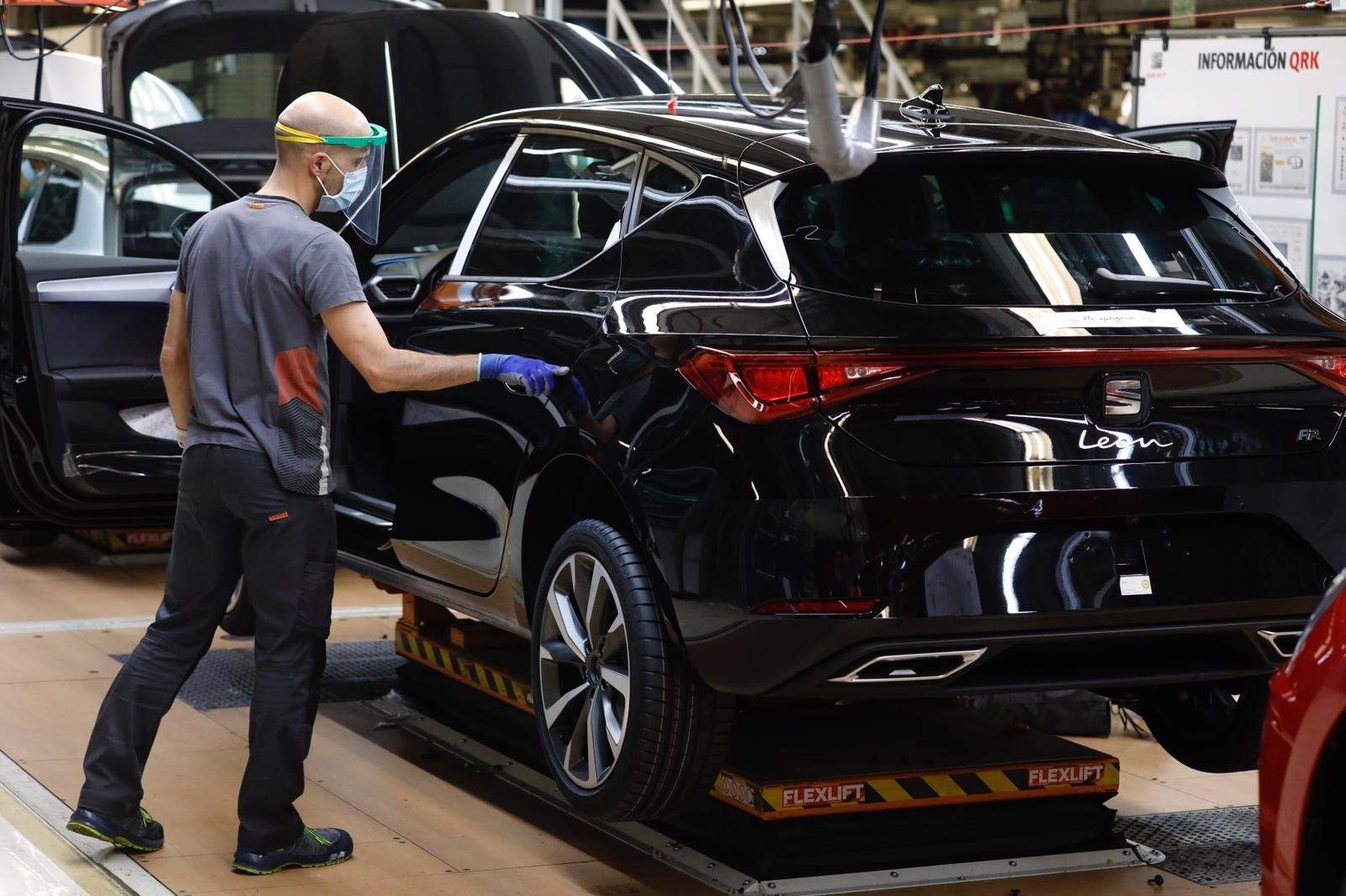 coche trabajador fabrica seat