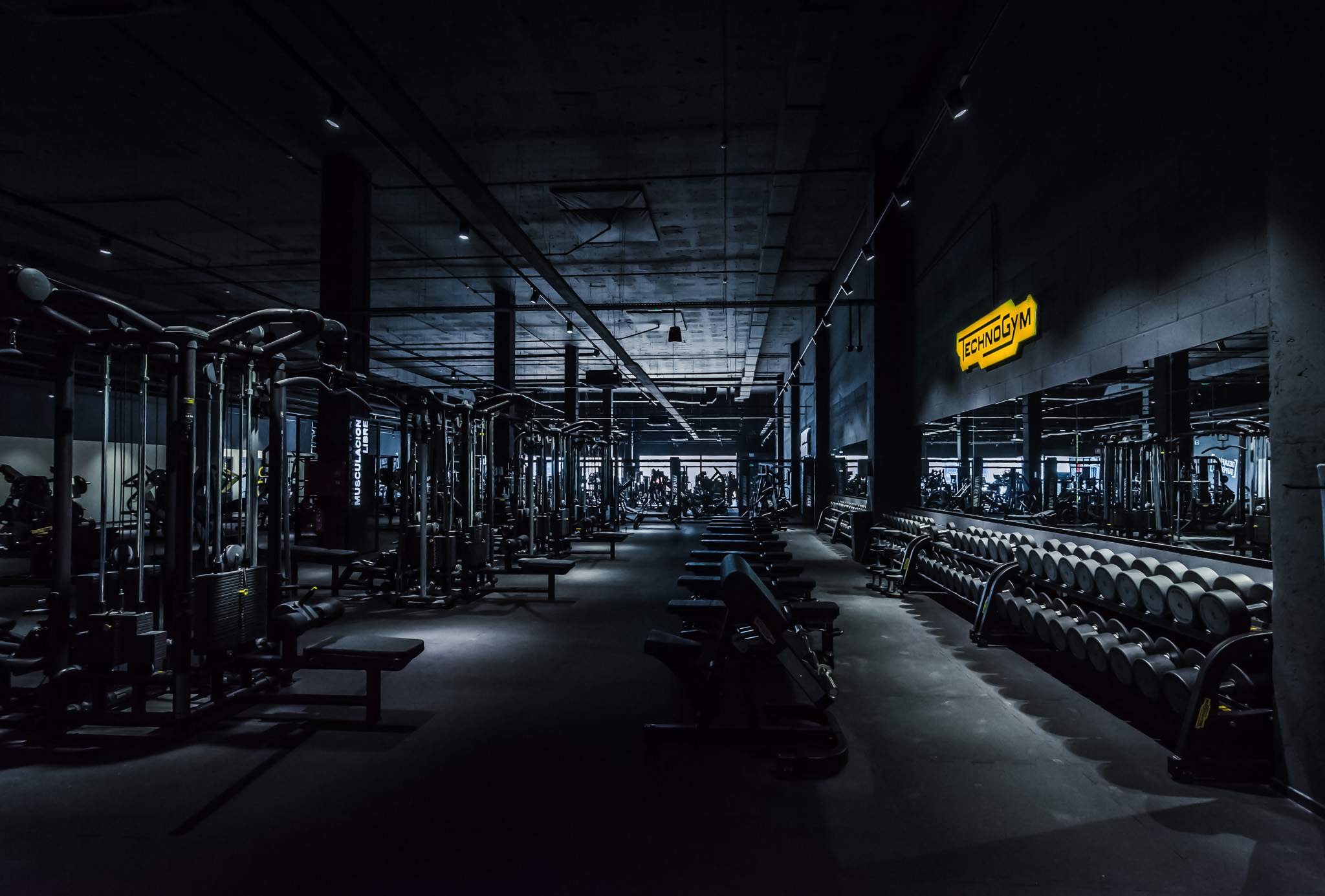 sala gimnasio fitness park cedida