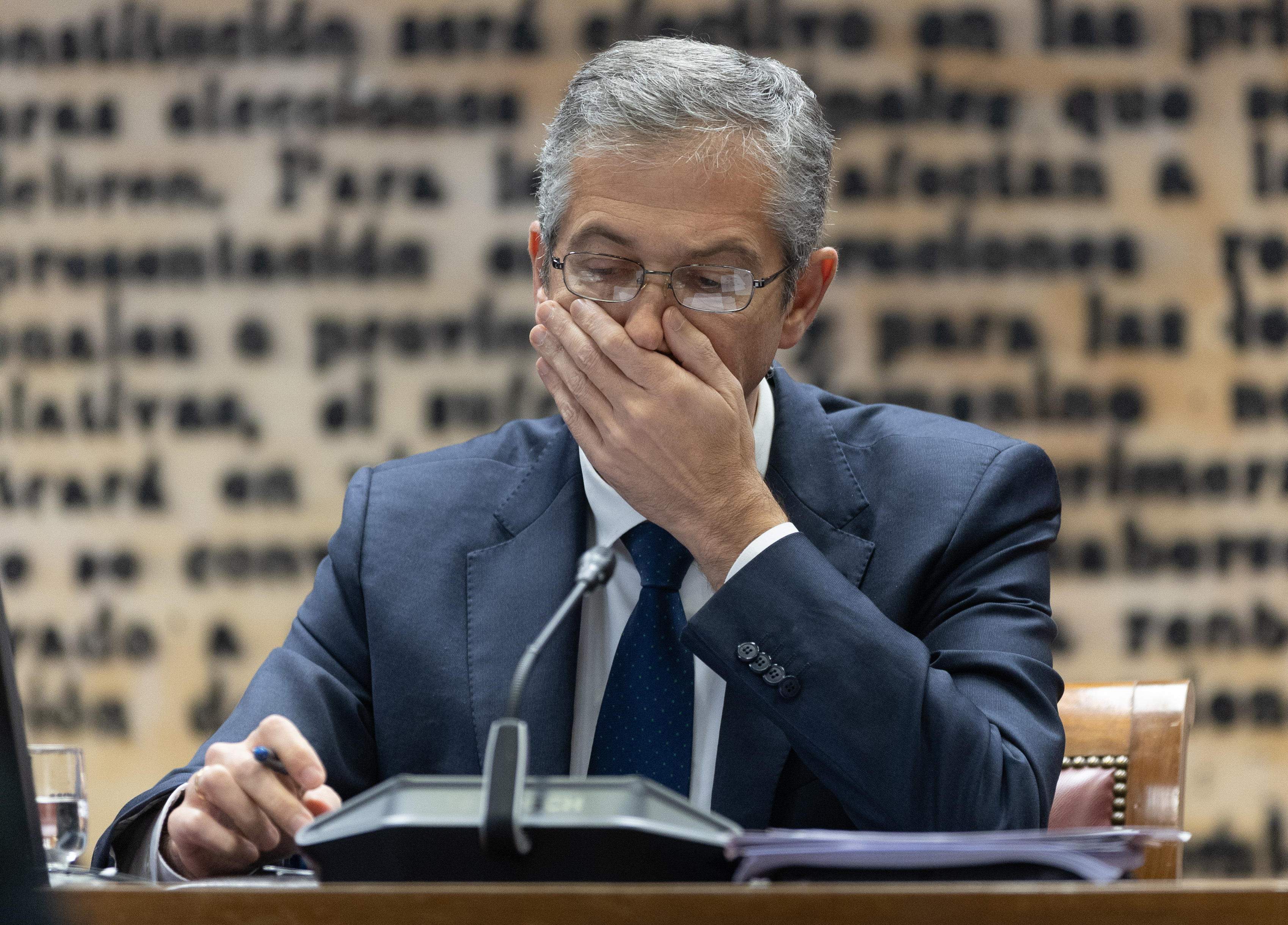 De Cos deixa el Banc d'Espanya sense que el govern espanyol hagi obert negociacions amb el PP