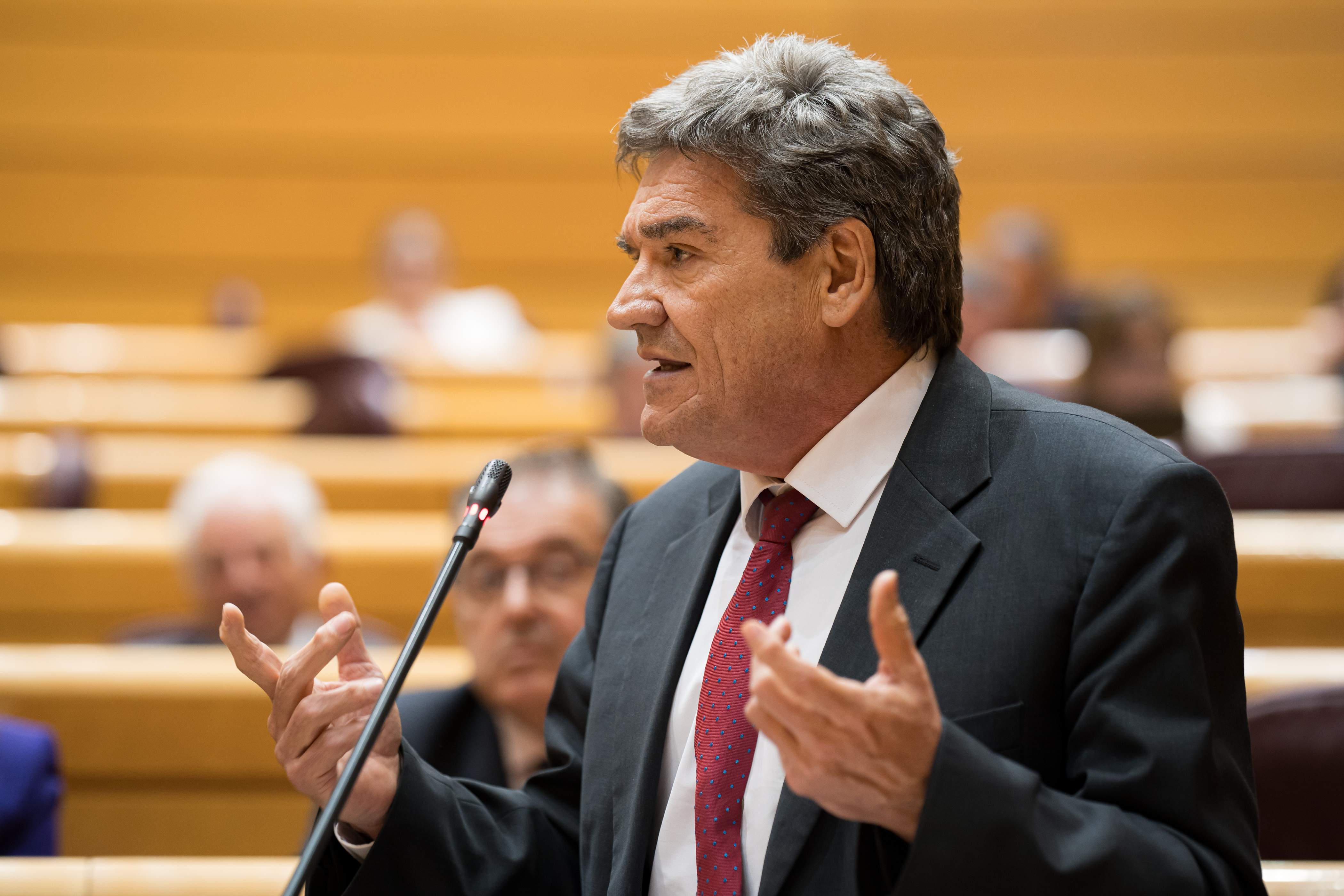 Escrivá assegura que la regularització dels interins assoleix ja "el 75%"