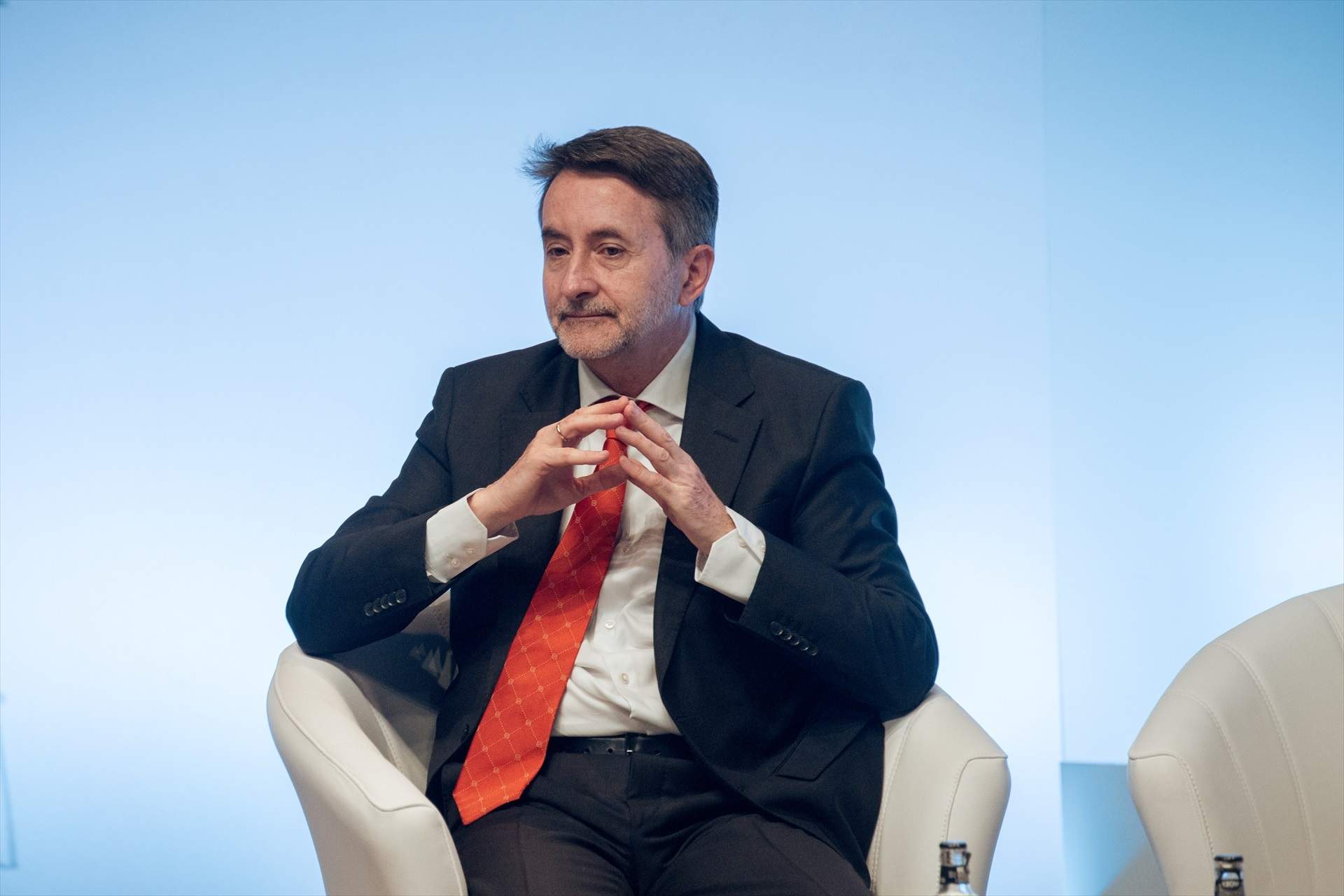 ceo repsol josu jon imaz jornada energia geoestrategia auditorio campus