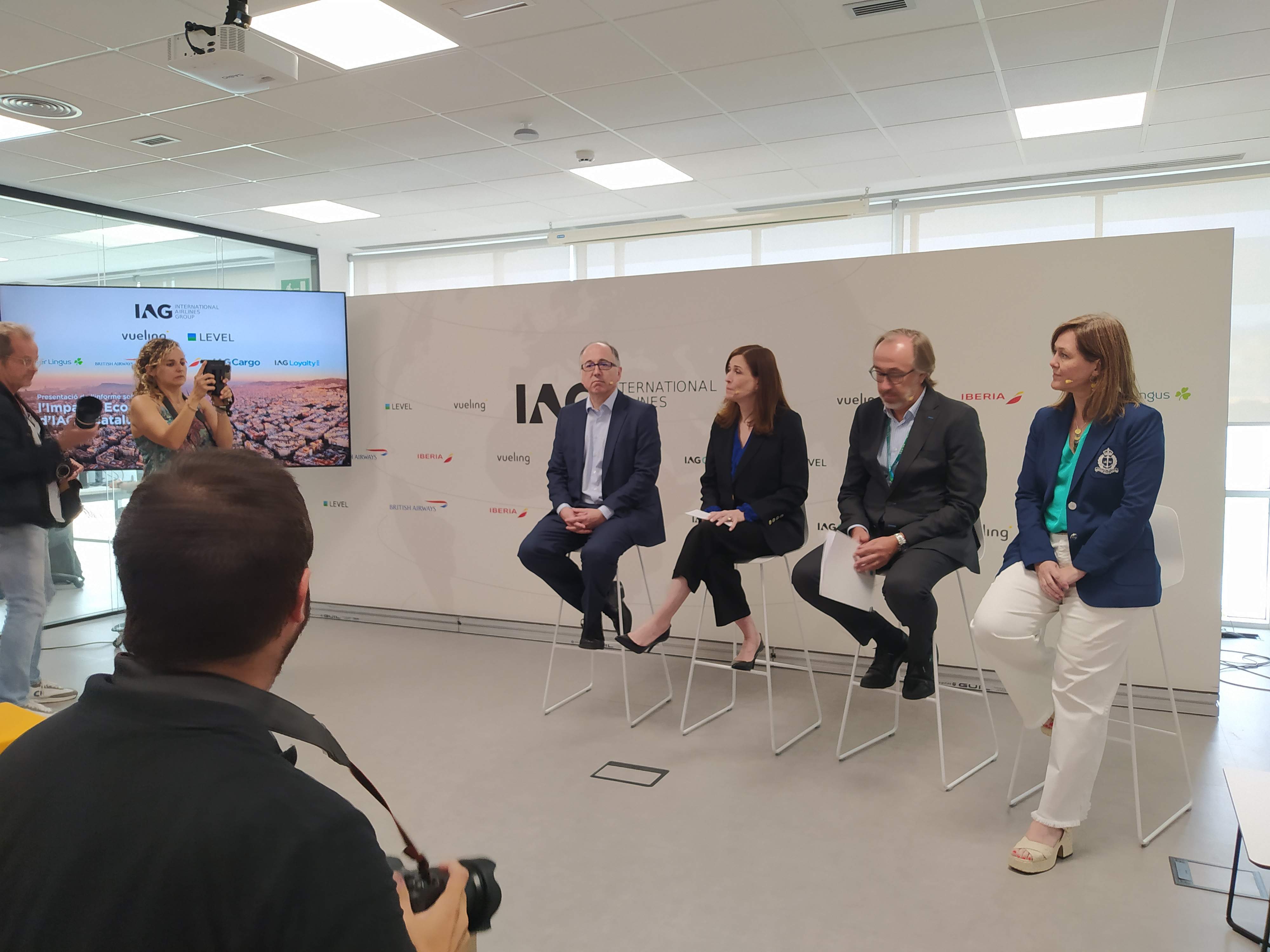 El grupo IAG abrirá un centro de desarrollo en IA en Barcelona, con 150 personas