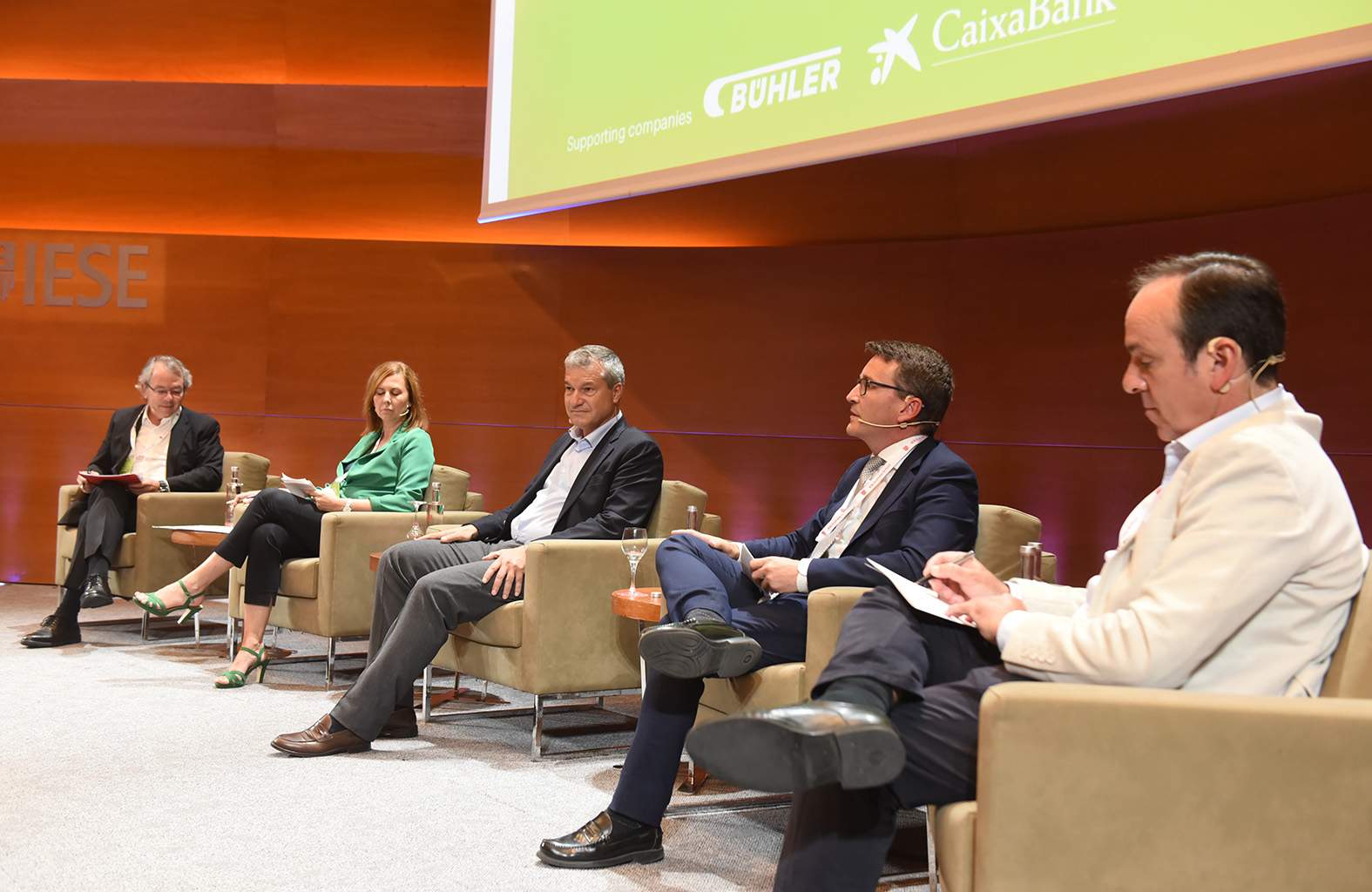 La industria alimentaria, contra las cuerdas, por el proteccionismo y la regulación