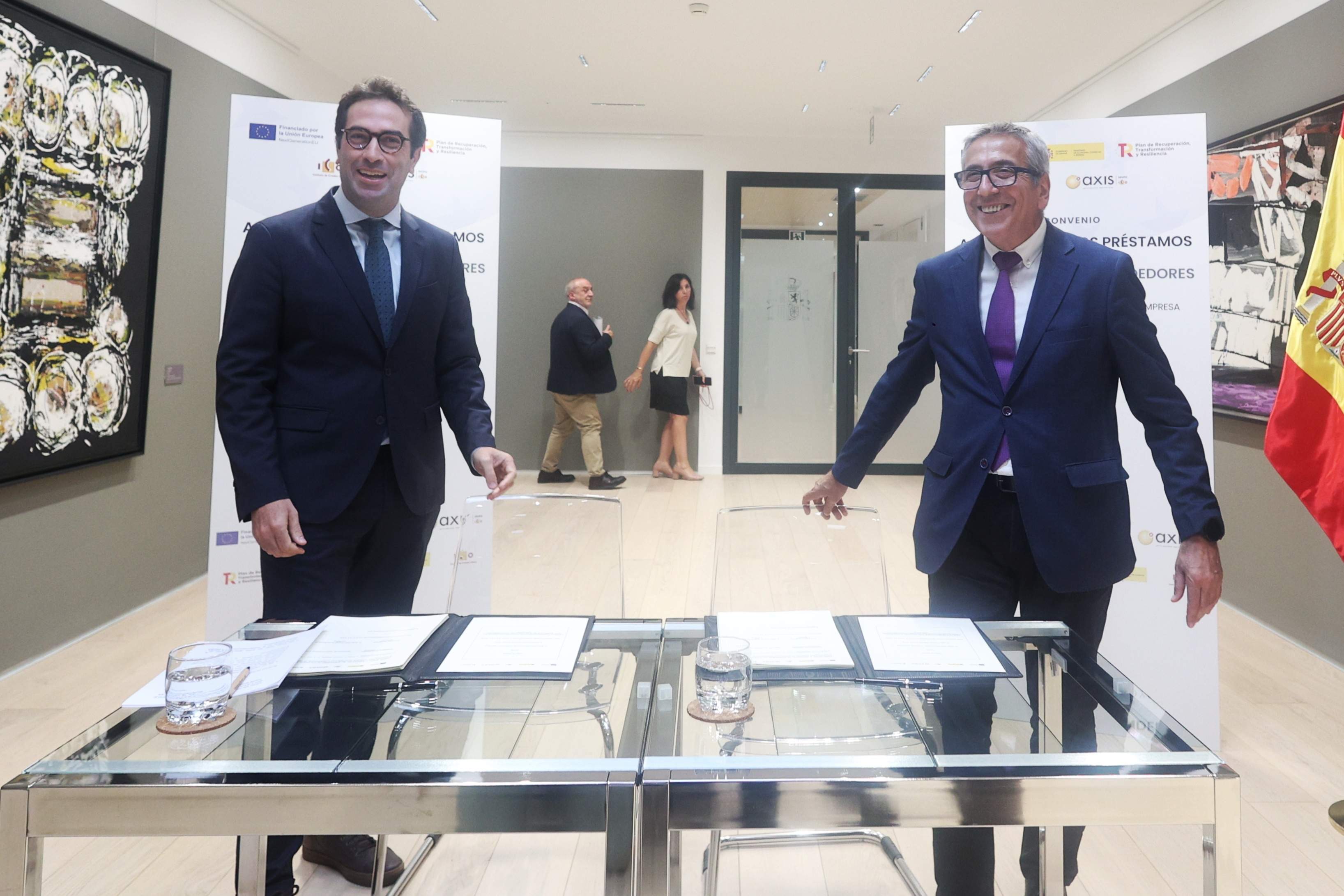 Economía pone en marcha 30.000 M de fondos europeos para pymes y microempresas