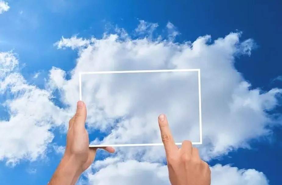 Las empresas españolas, al frente con IA, pero malas en servicios de nube