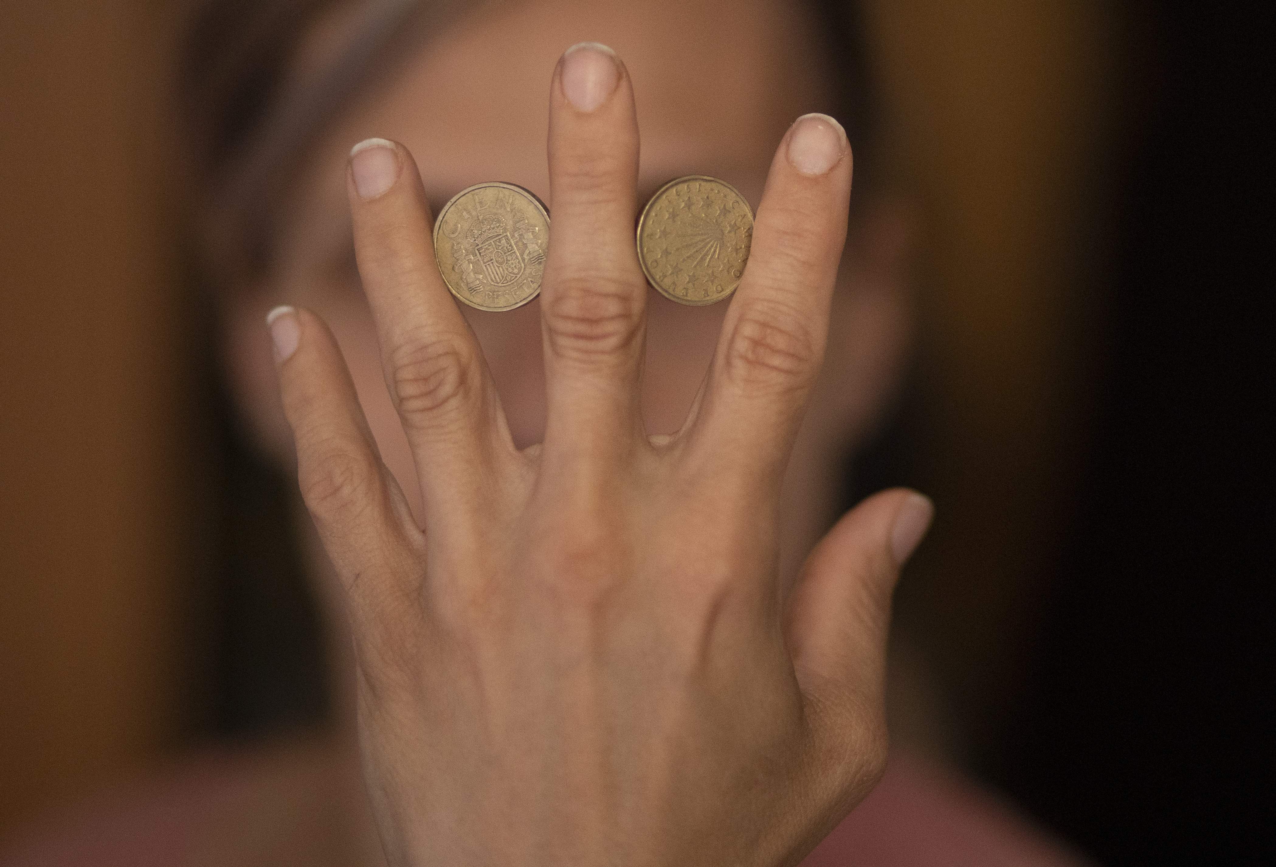 Vigila si abres una cuenta compartida bancaria con la pareja: riesgos si te separas