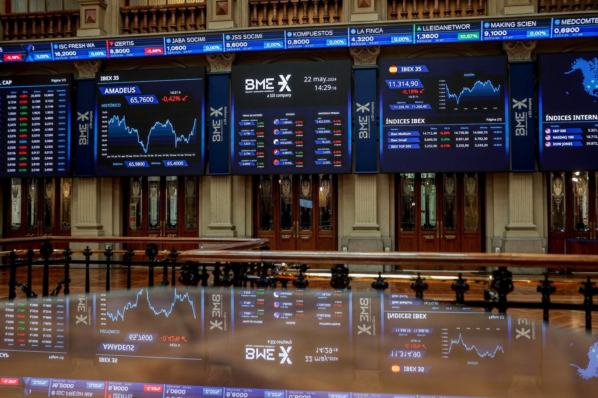El IBEX 35 busca los 11.000 puntos en la apertura, con Enagás liderando las subidas